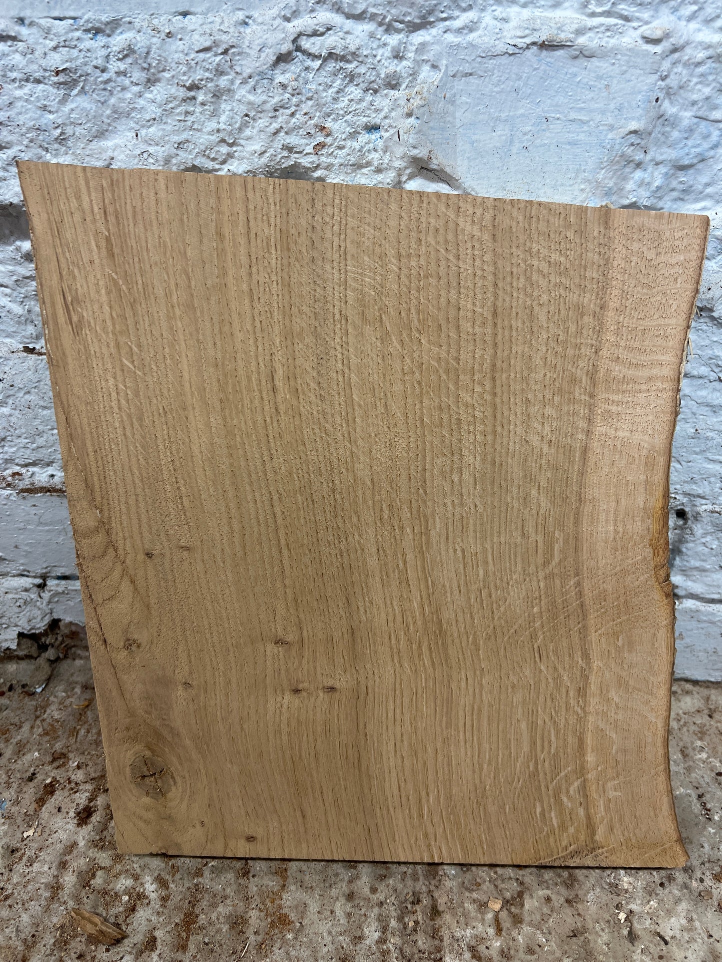 Aged Pippy Oak No 152 - 340x290-310x40mm Planed
