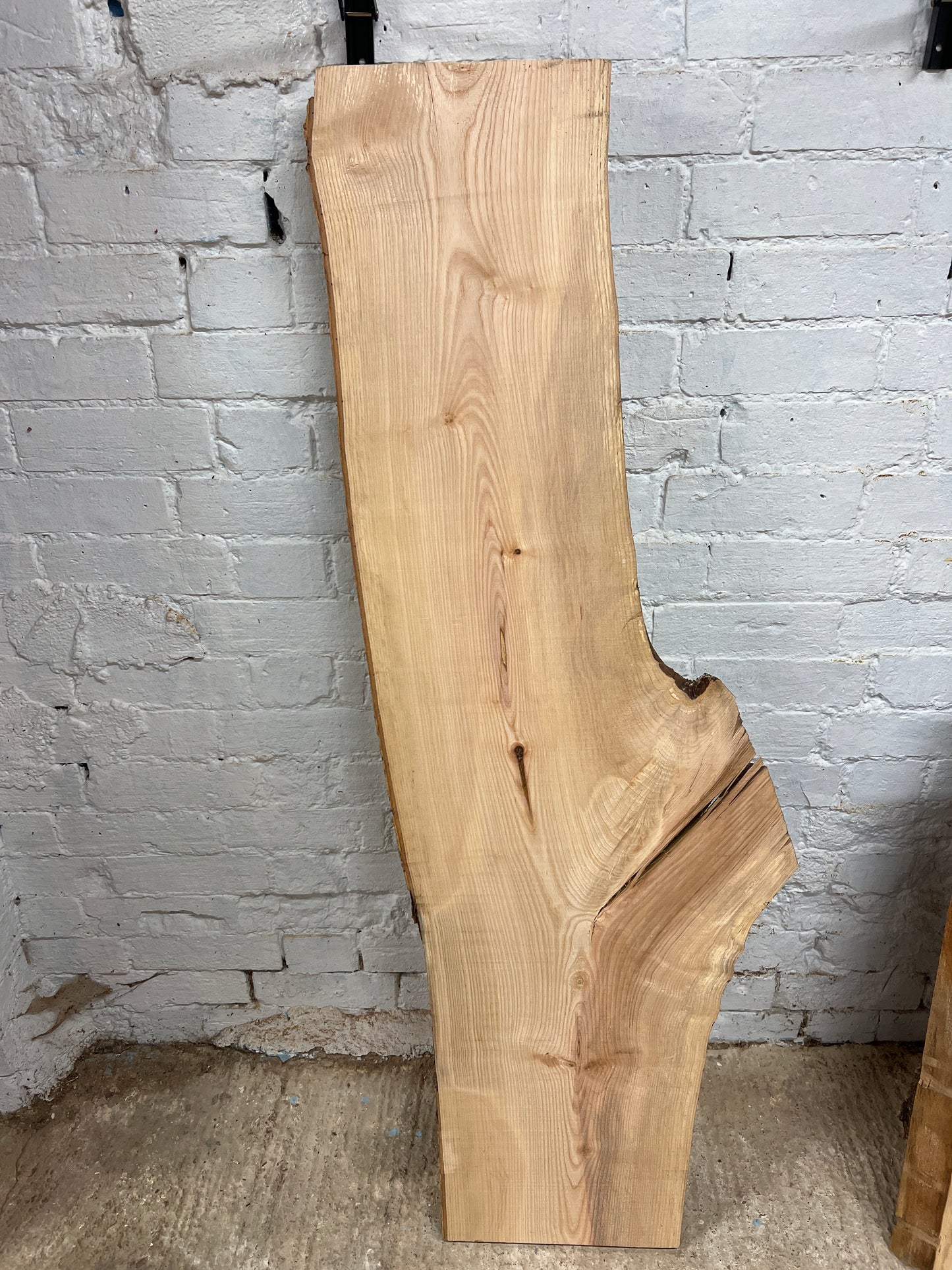 Ash No 61 - 1405x270-450x35mm Planed