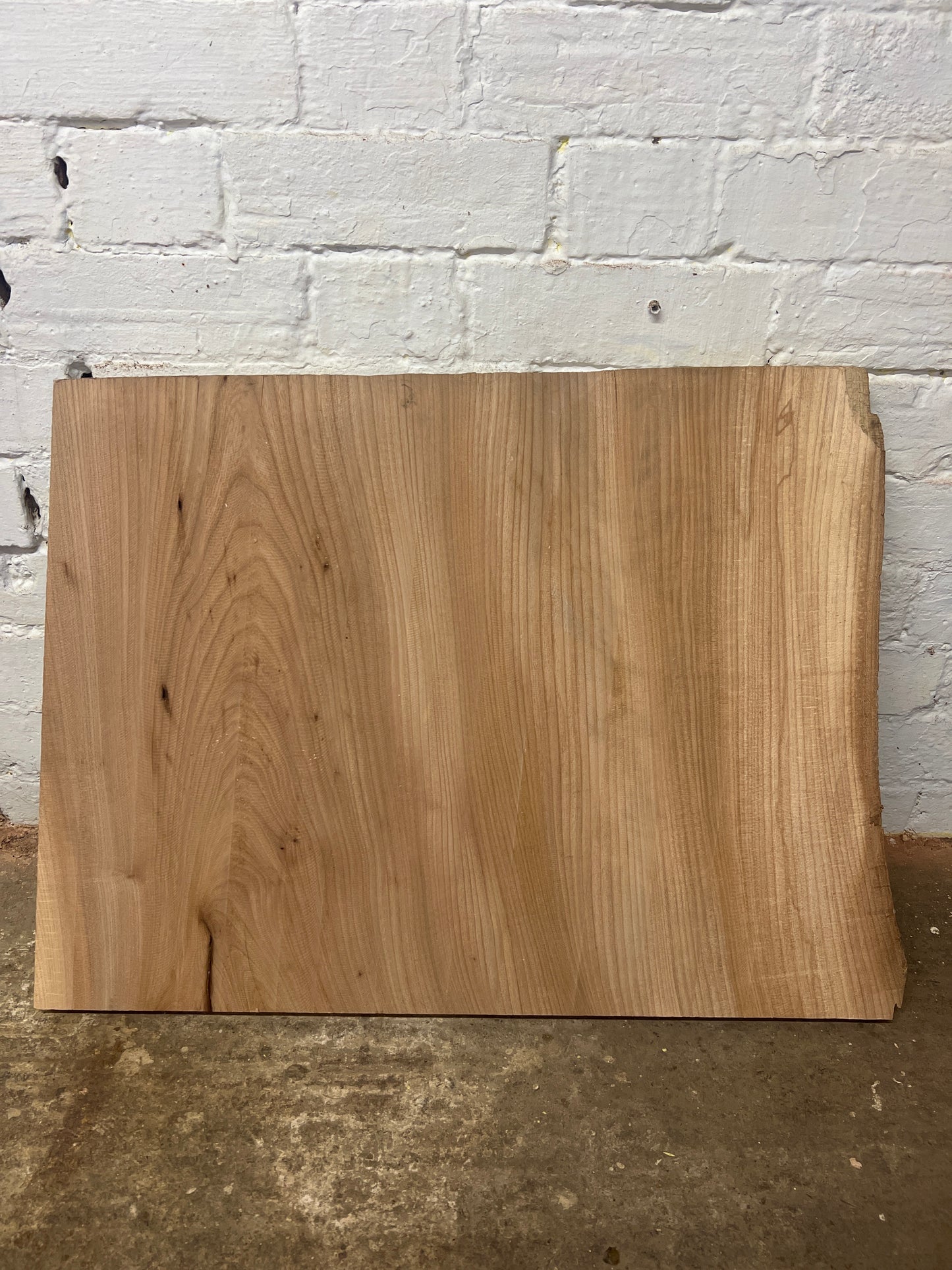 Elm No 10 - 512x610-710x40mm Planed