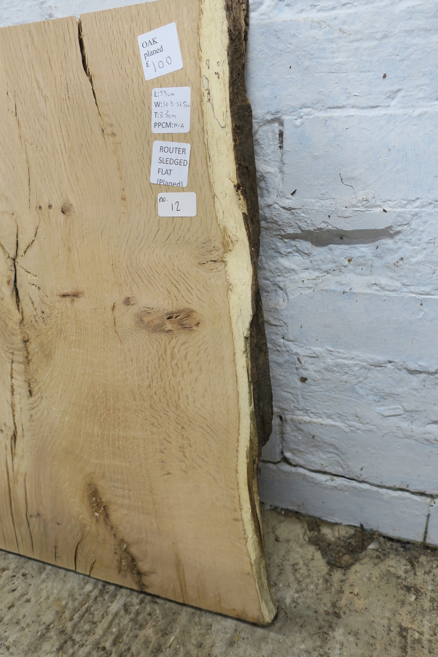 Aged Pippy Oak No 12 - 590x505-535x33mm Planed