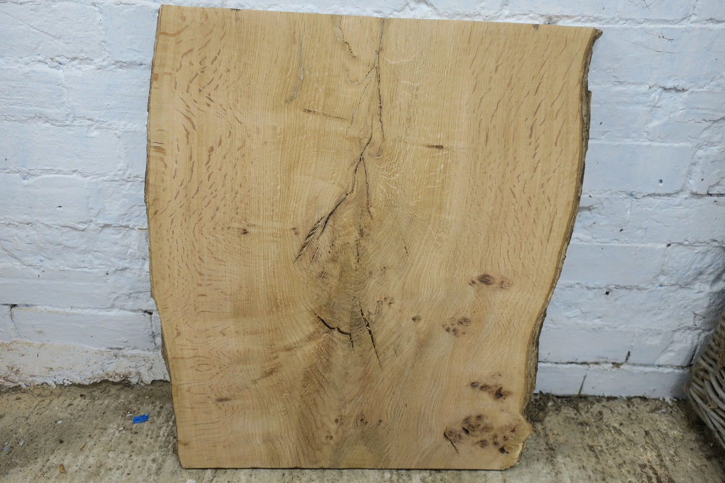 Aged Pippy Oak No 19 - 658x540-590x27mm Planed