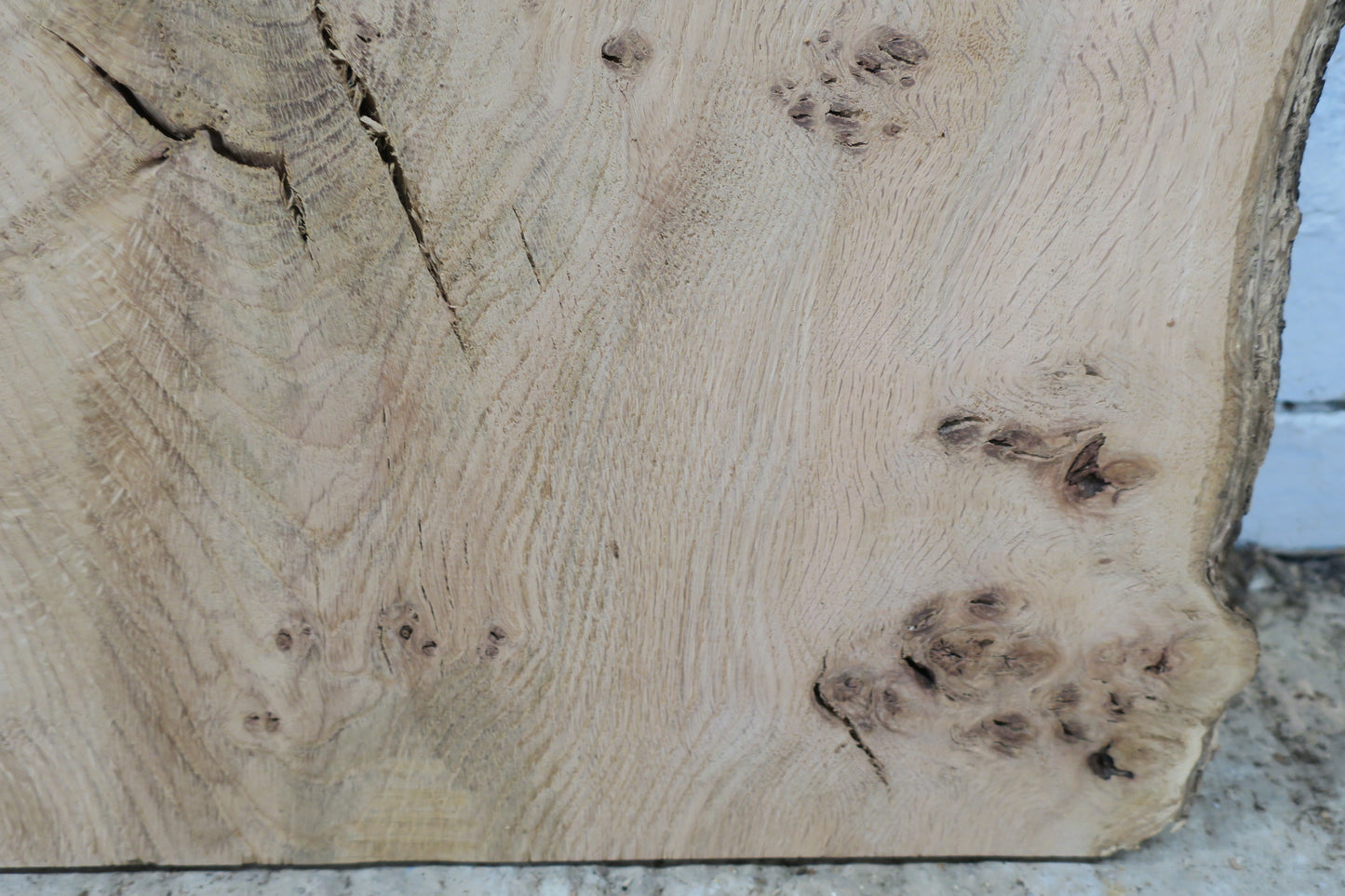 Aged Pippy Oak No 19 - 658x540-590x27mm Planed