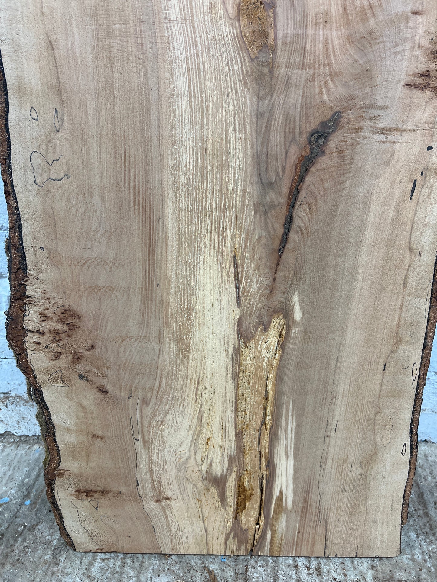 Spalted beech No 17 - 1100x460-520x27mm Planed