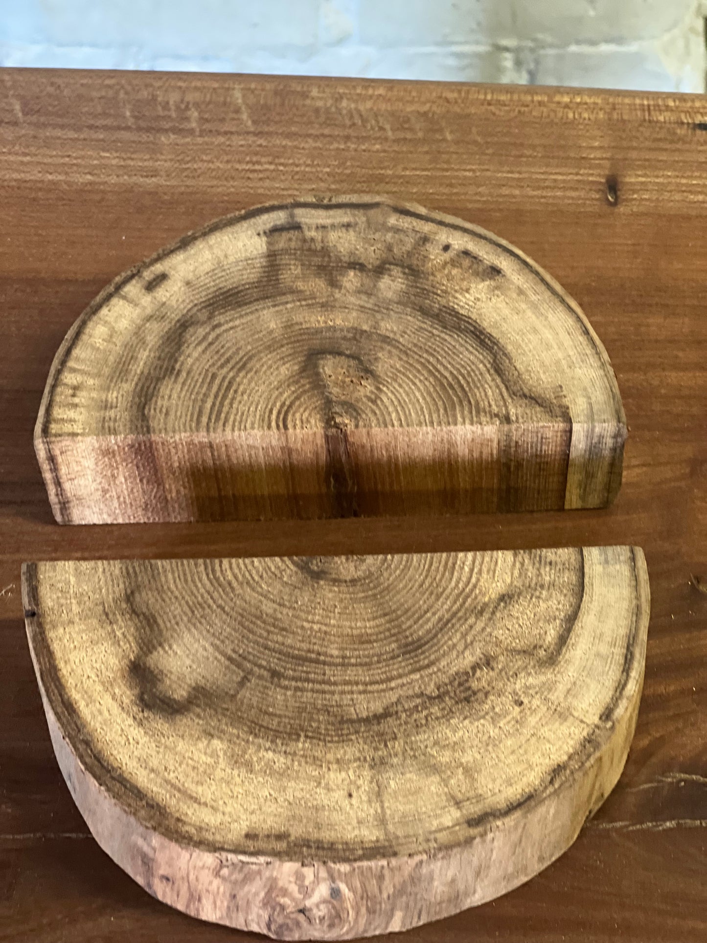Elm half round - 160x90x40mm Sanded and Oiled