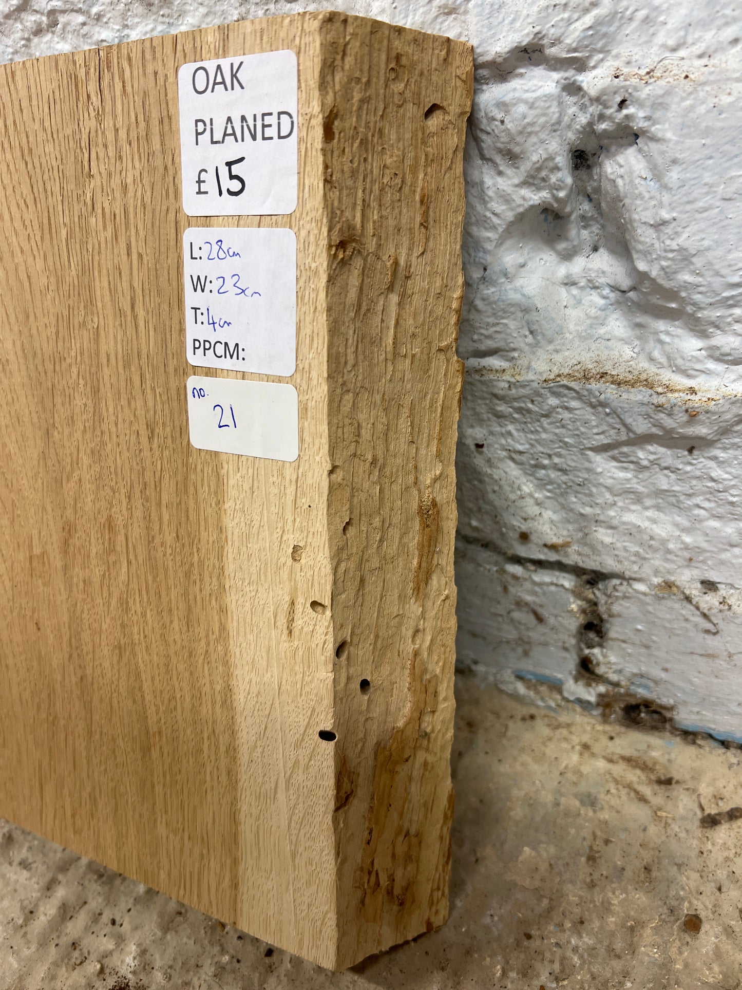 Oak Round No 21 - 280x230x40mm Planed