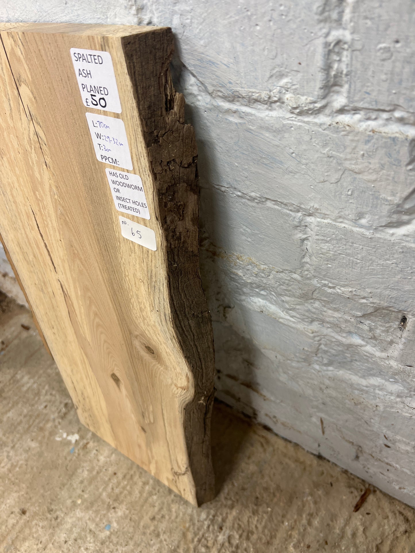Spalted Ash No 65 - 700x290-320x30mm Planed
