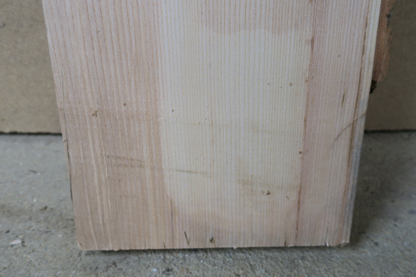 Ash No 40 - 523x228-250x45mm Planed
