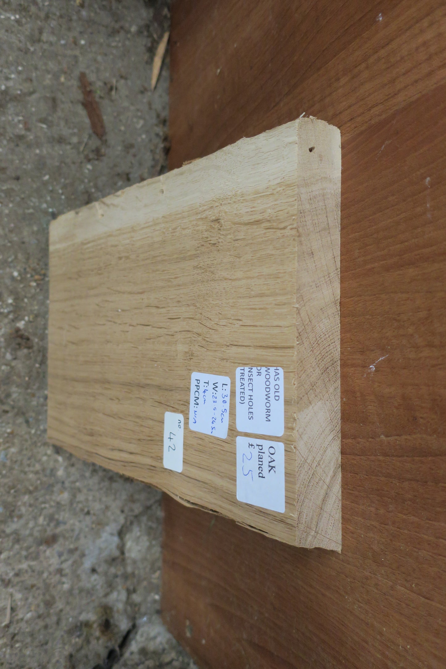 Oak No 42 - 305x235-345x40mm Planed