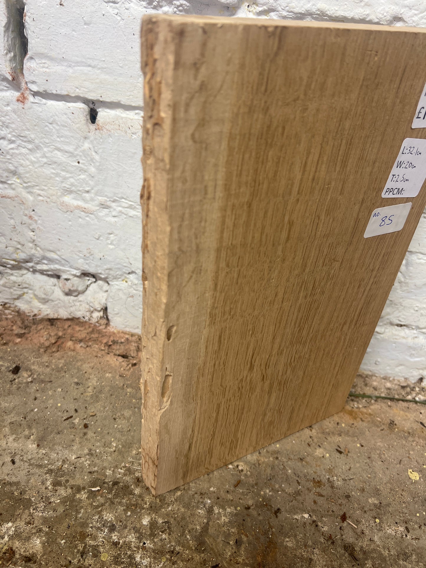 Oak No 85 - 321x200x25mm Planed