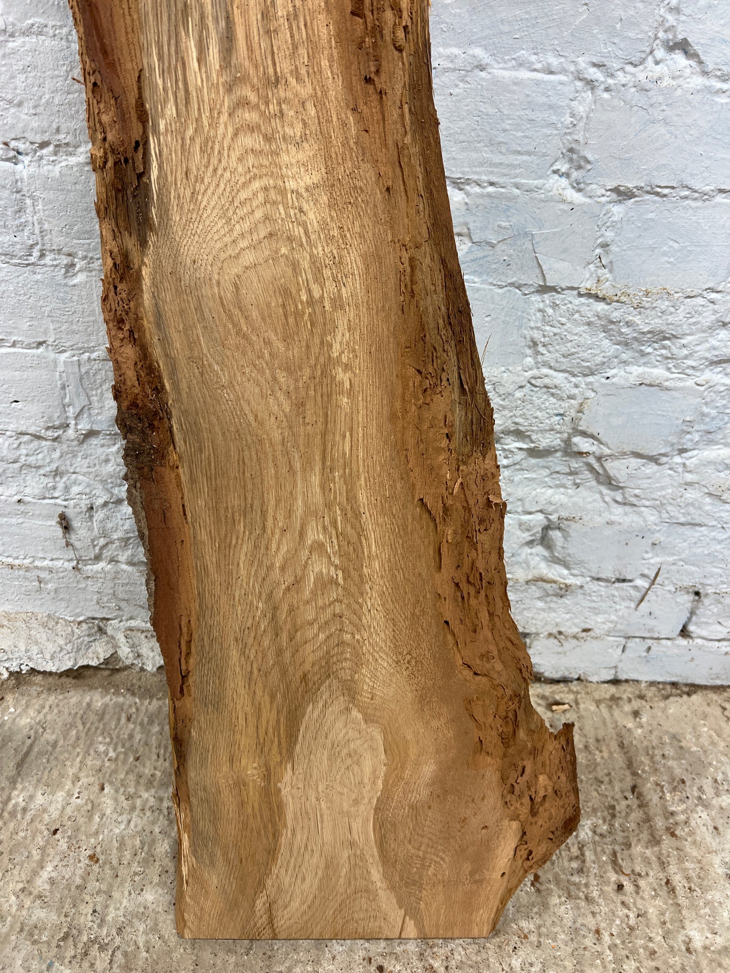 Oak No 151 - 1330x190-340x32mm Planed