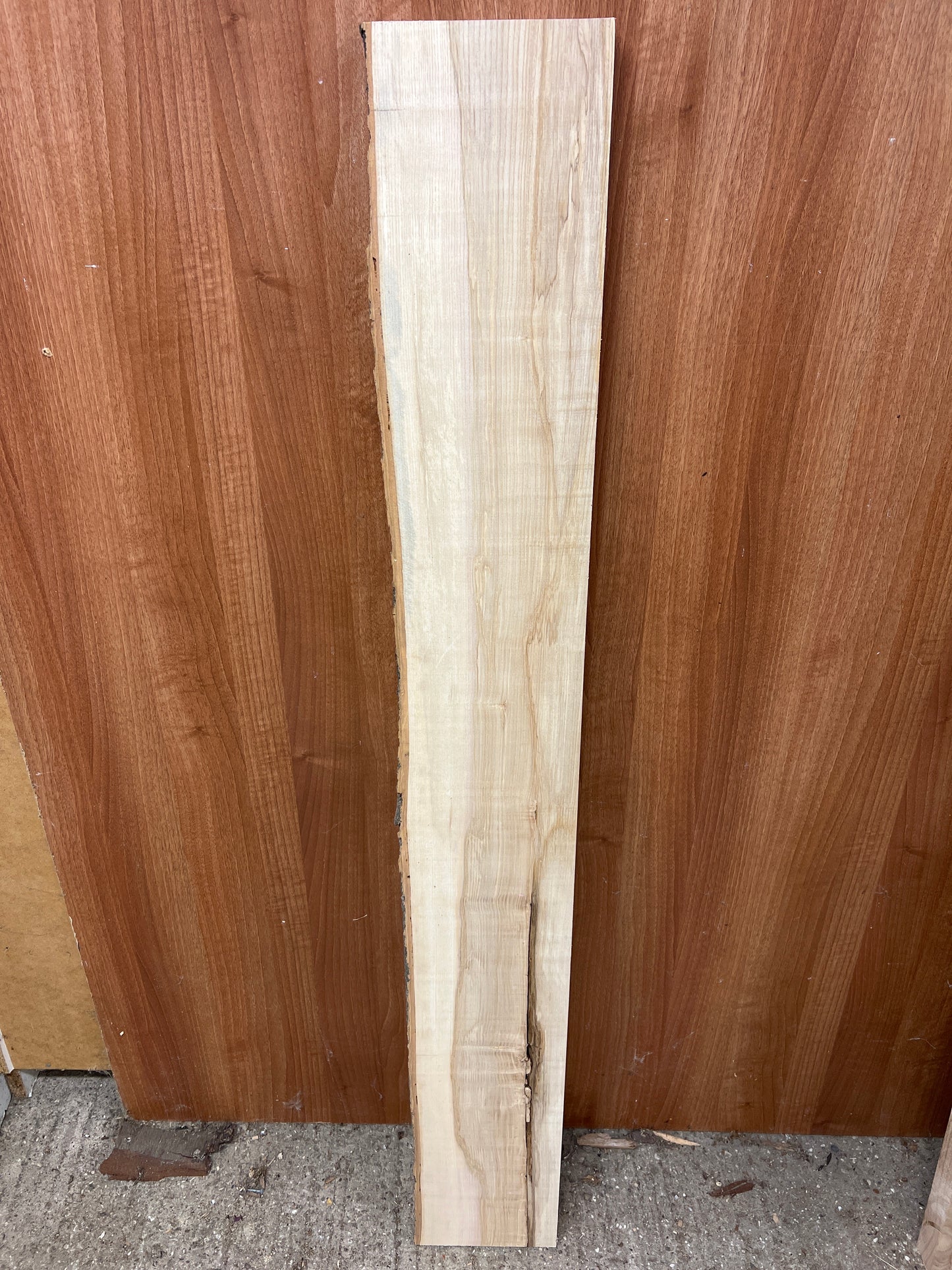 Ash No 92 - 1400x180x37mm Planed
