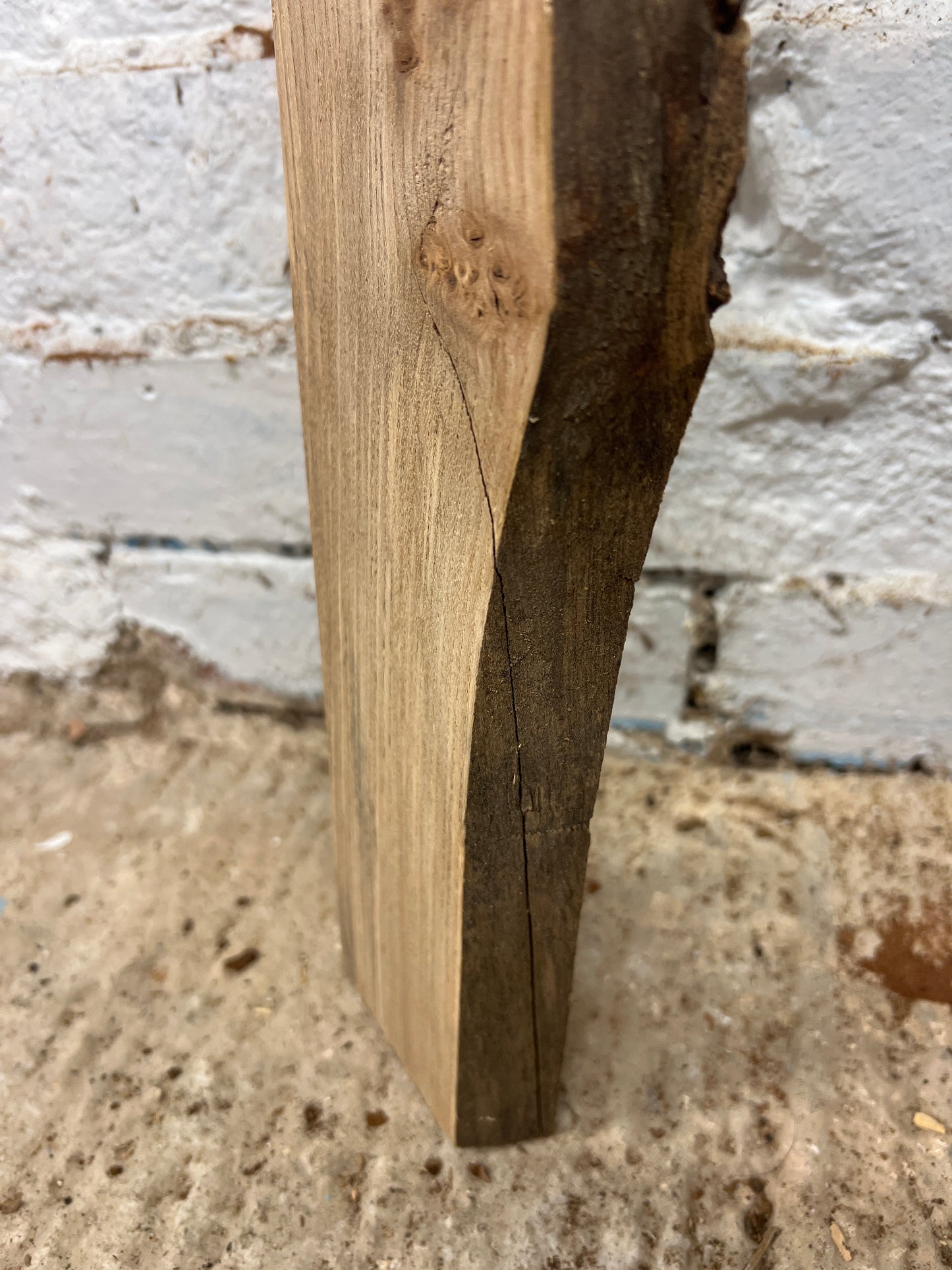 Elm No 86 - 825x80-140x25mm Planed