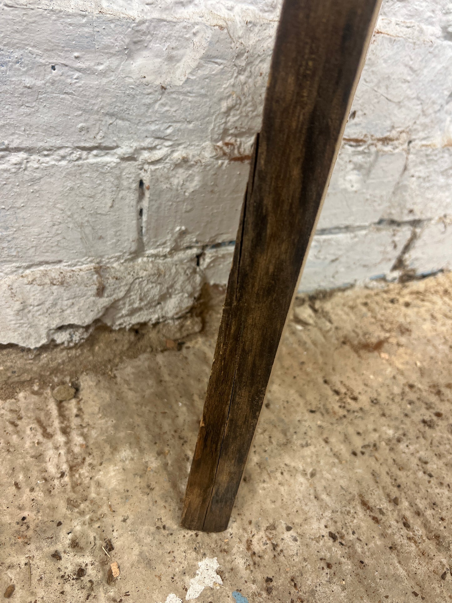 Elm No 23 - 288x145-190x30mm Planed