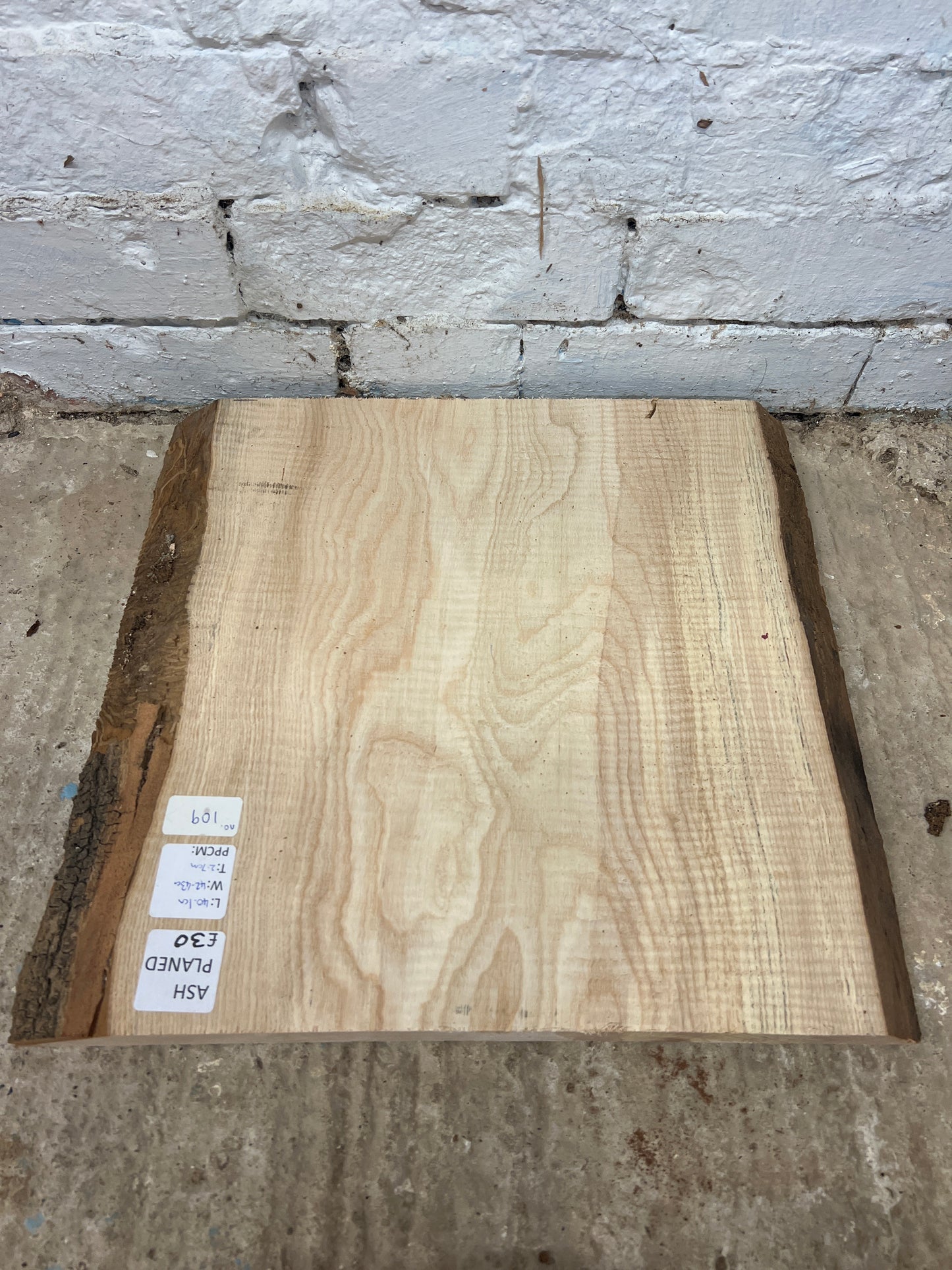 Ash No 109 - 401x420-430x27mm Planed