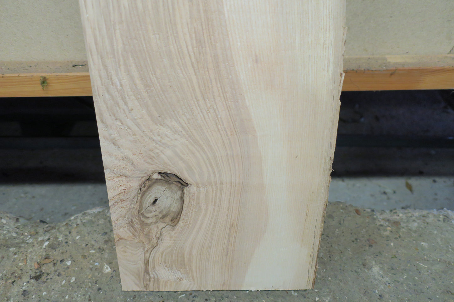 Ash No 87 - 923x210-240x44mm Planed