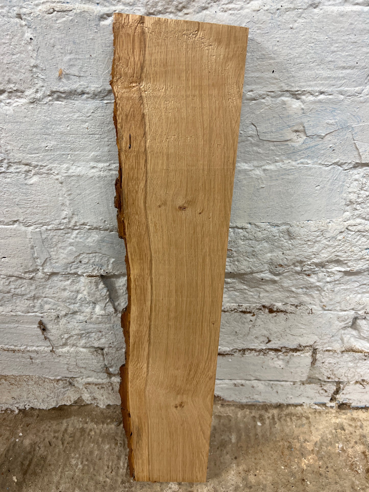 Oak No 172 - 645x120x25mm Planed