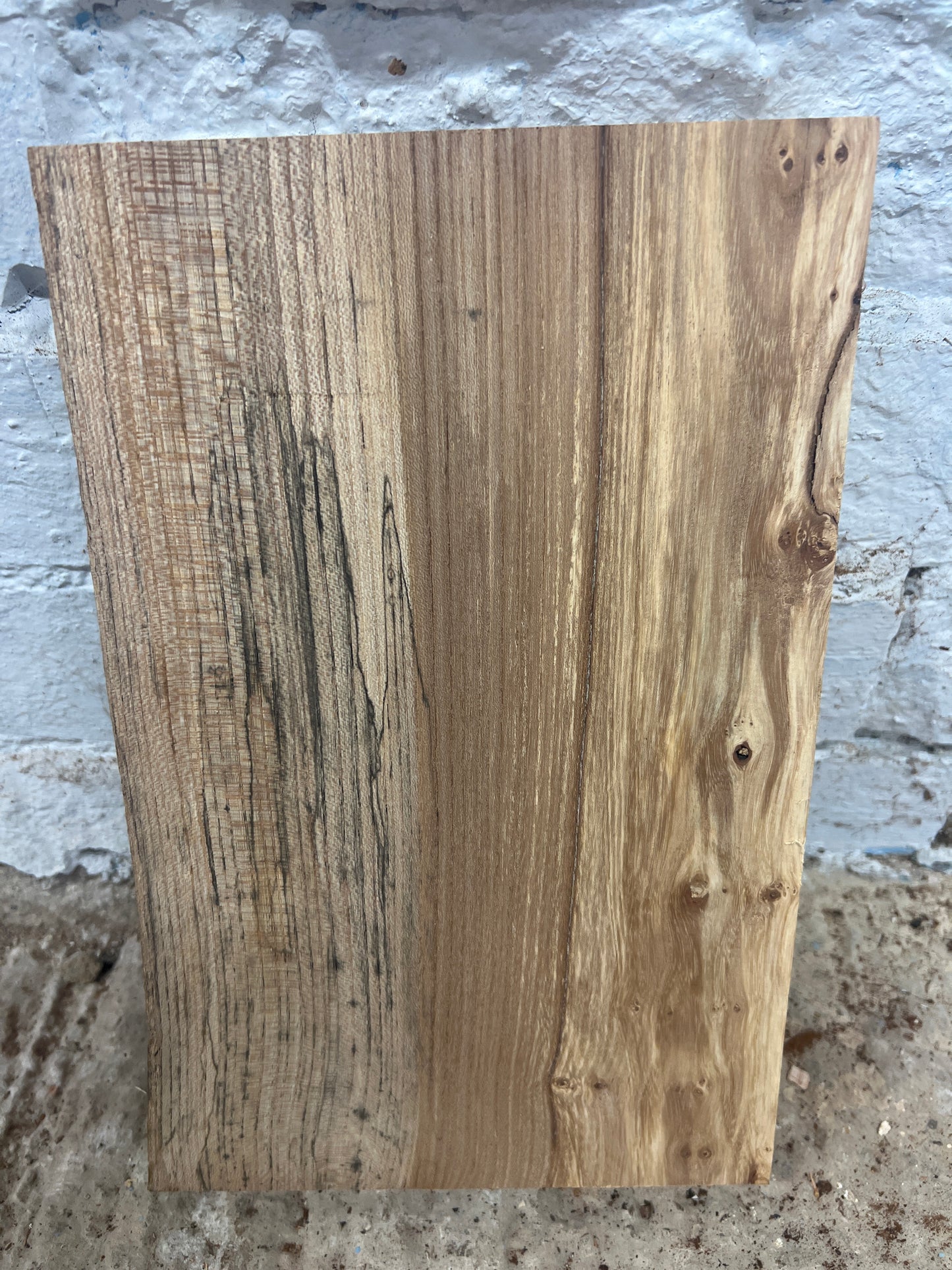 Elm No 136 - 315x185-205x30mm Planed