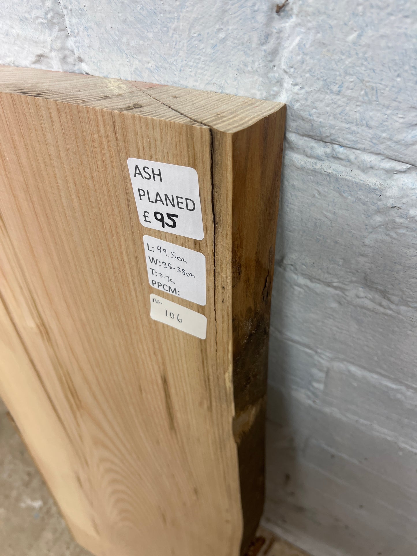 Ash No 106 - 995x350-380x37mm Planed