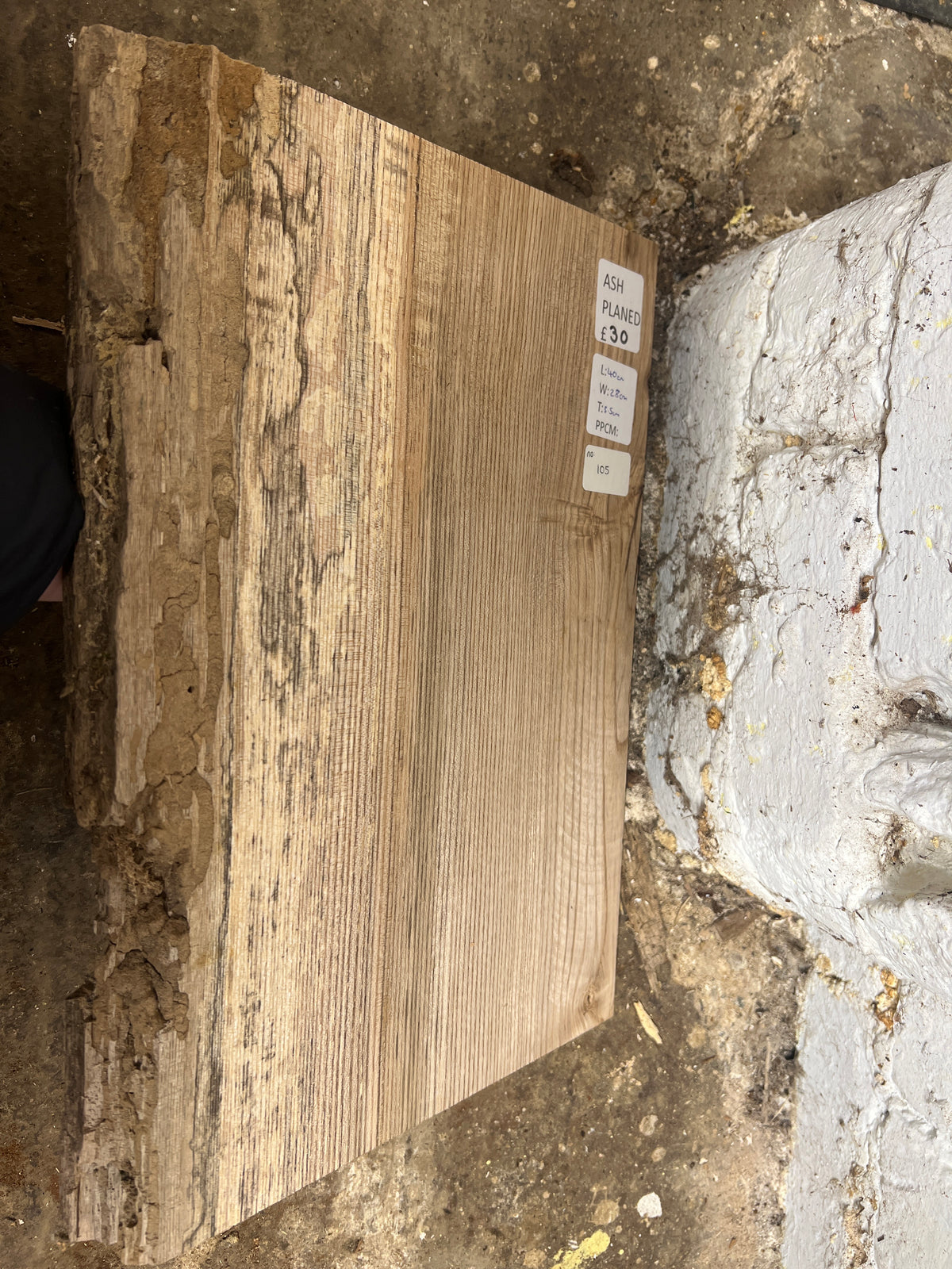 Ash No 105 - 400x280x35mm Planed