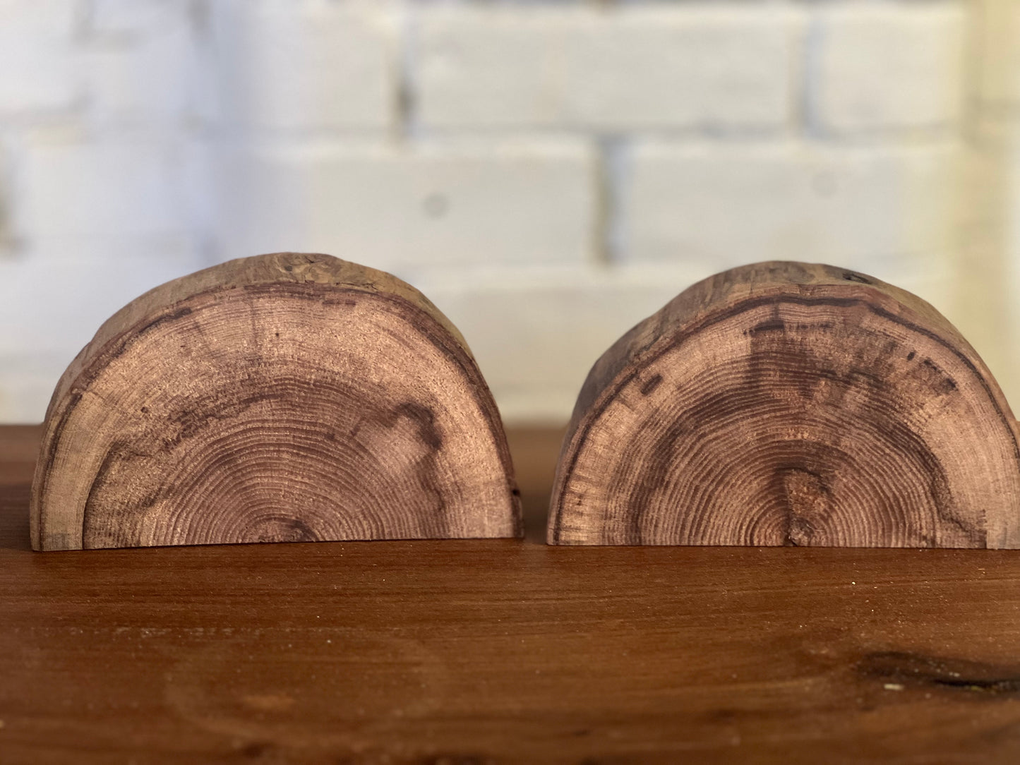 Elm half round - 160x90x40mm Sanded and Oiled