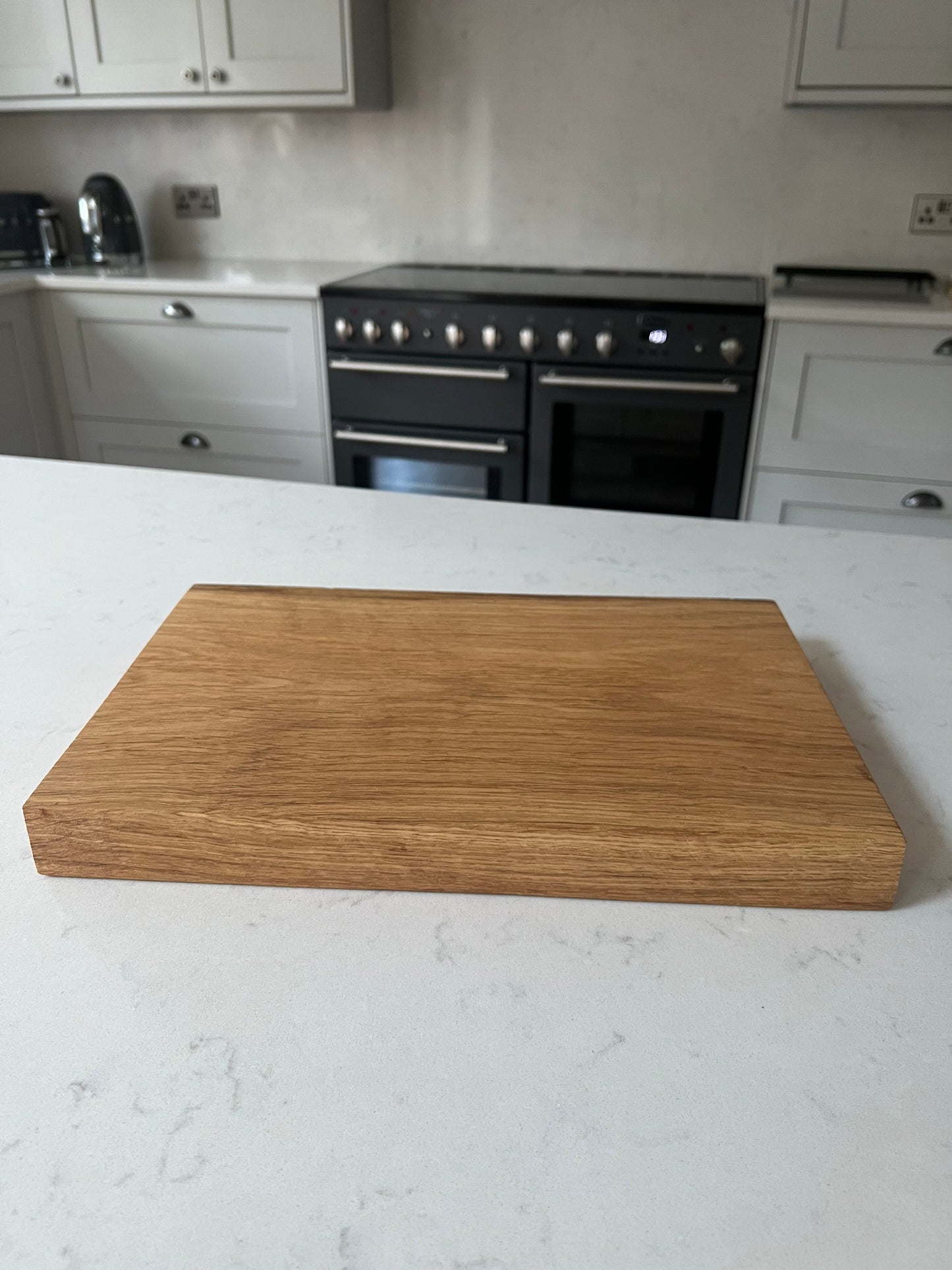 Medium Solid English Oak Hand Made Kitchen Chopping Serving Cheese Board Natural