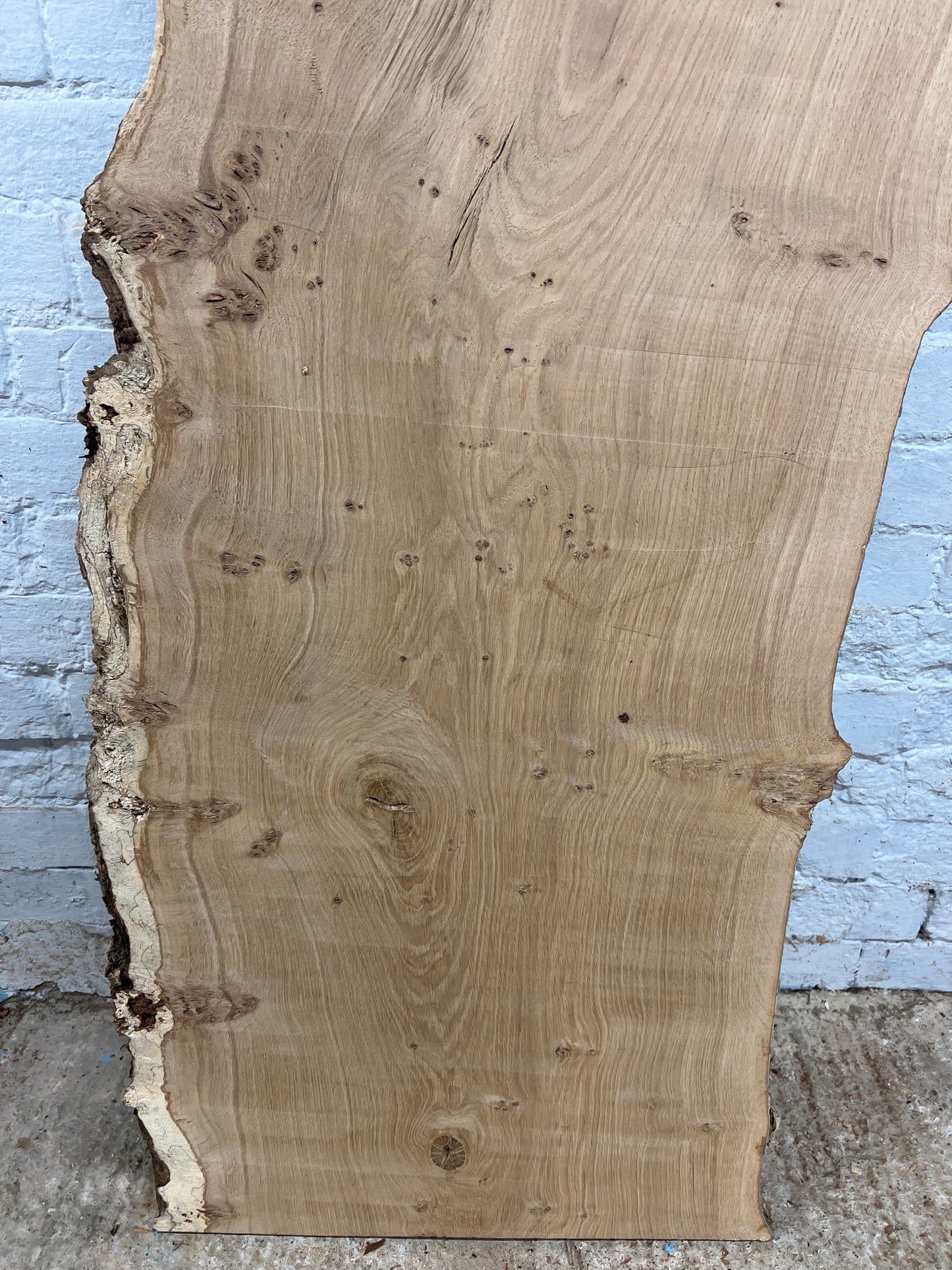 Aged Pippy Oak No 19 - 1640x470-560x27mm Planed