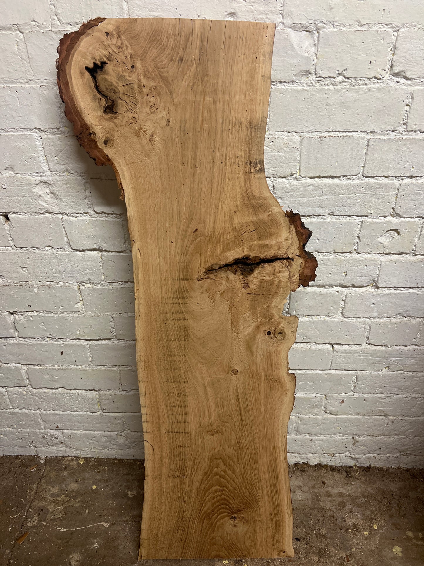 Oak No 108 - 1120x250-370x30mm Planed