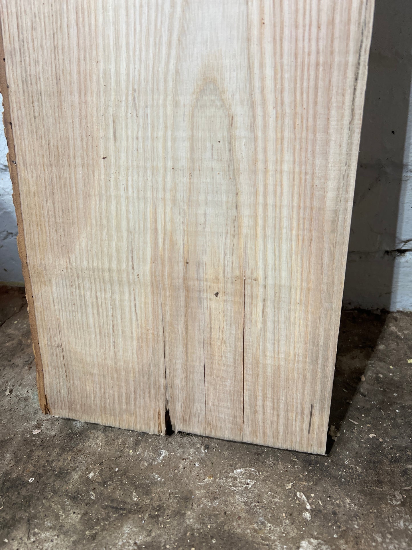 Ash No 75 - 570x210-220x37mm Planed