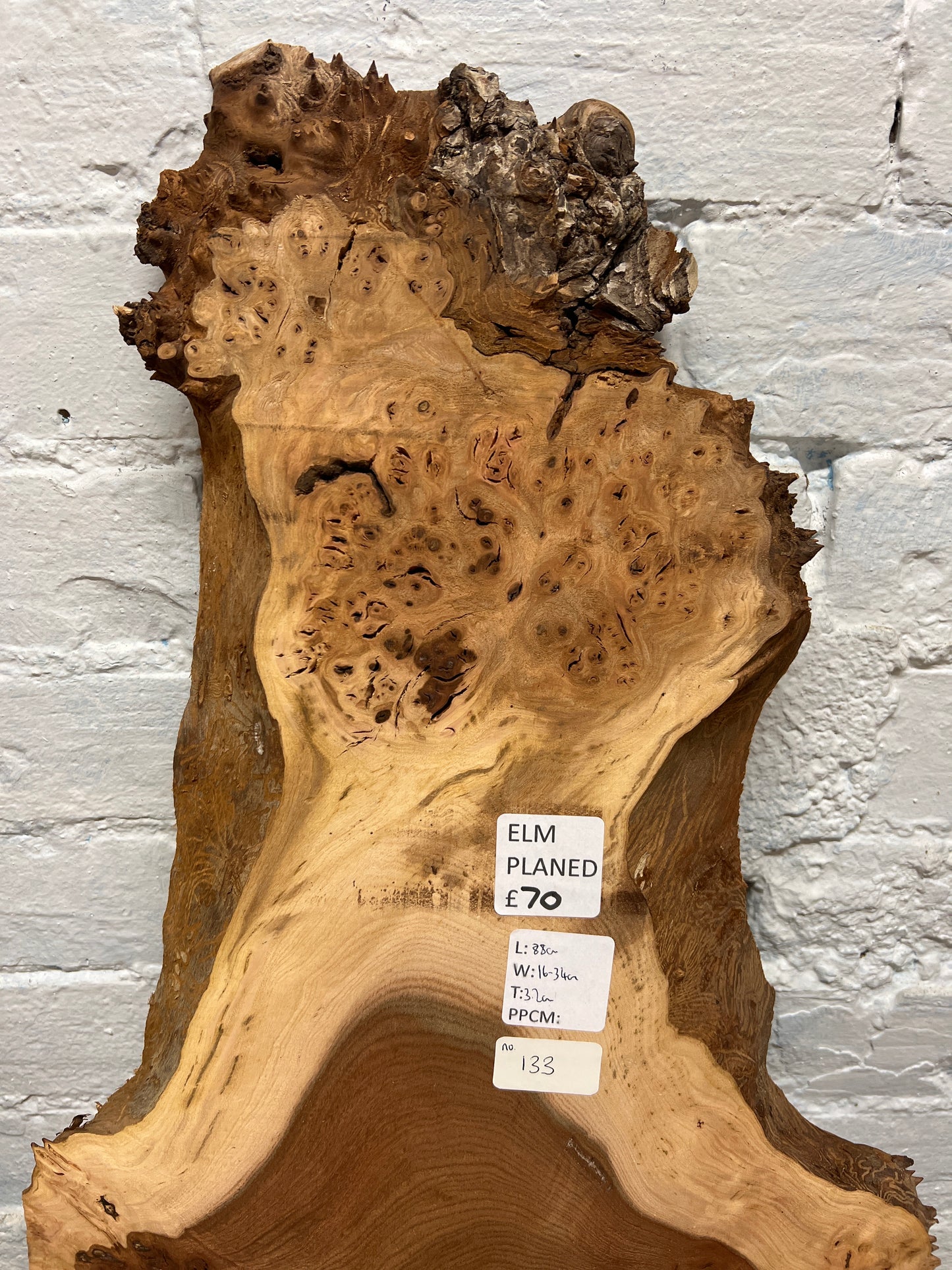 Elm No 133 - 880x160-340x32mm Planed