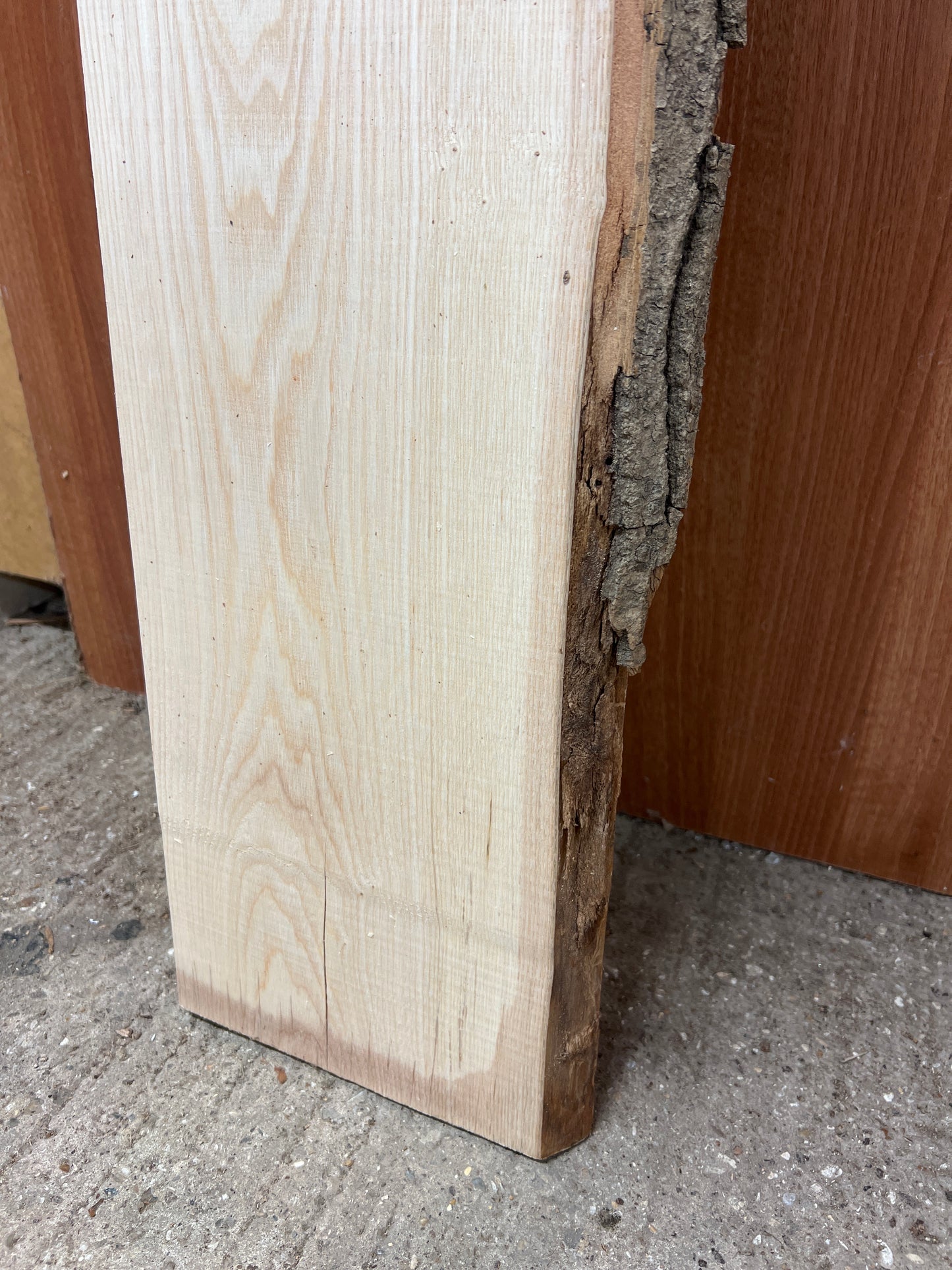Ash No 97 - 2115x225-240x28mm Planed