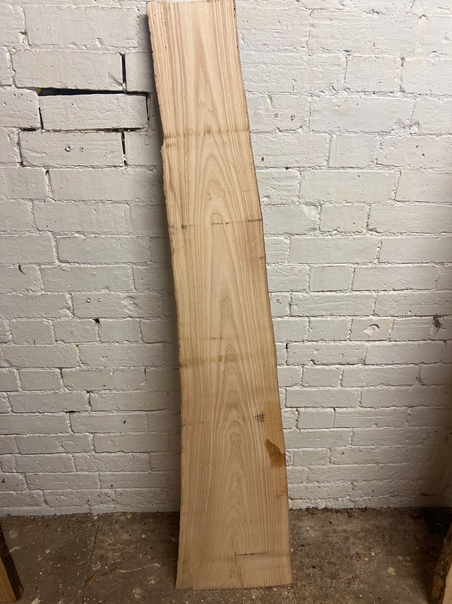 Ash No 124 - 1515x180-350x25mm Planed