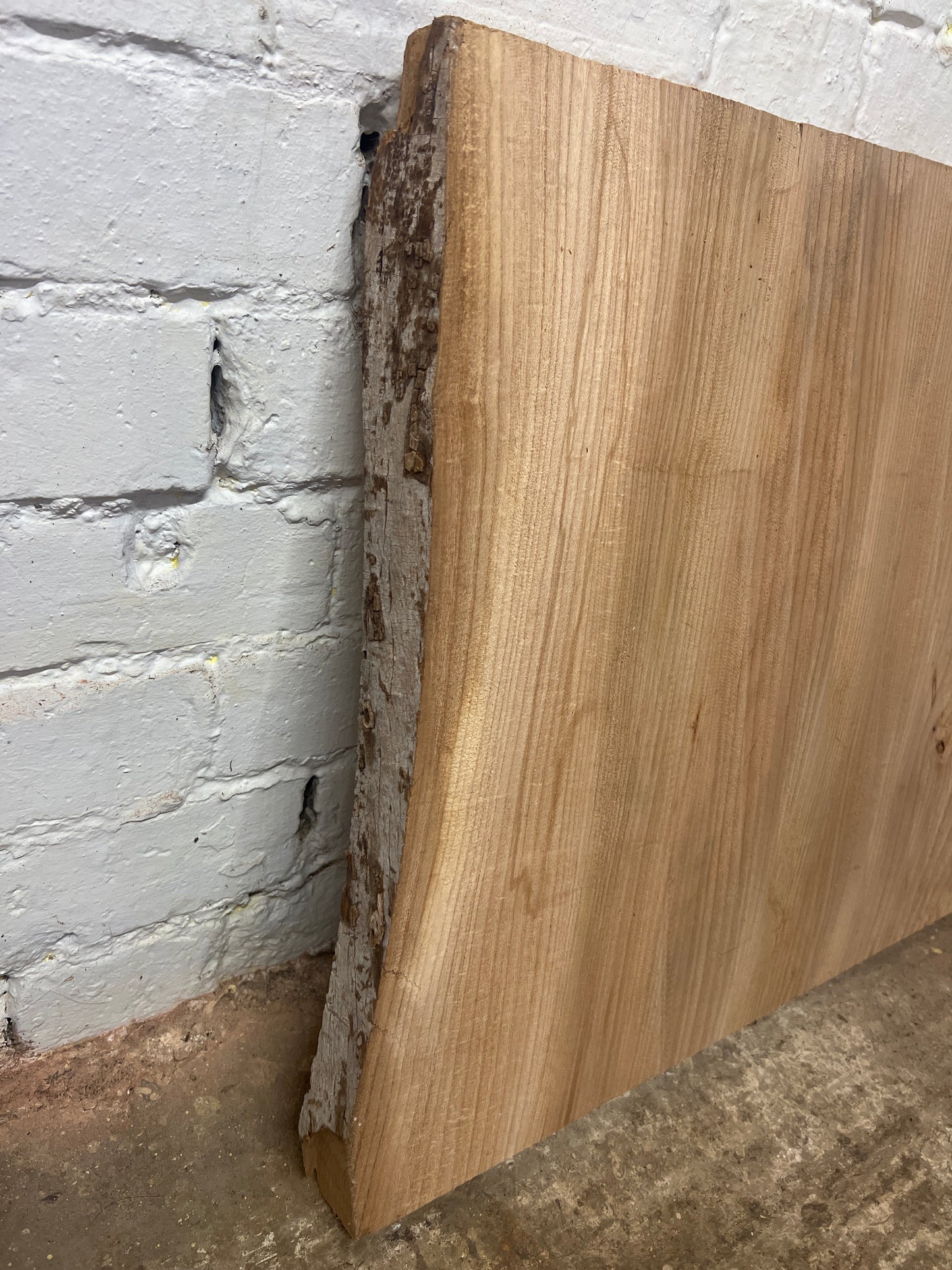Elm No 10 - 512x610-710x40mm Planed