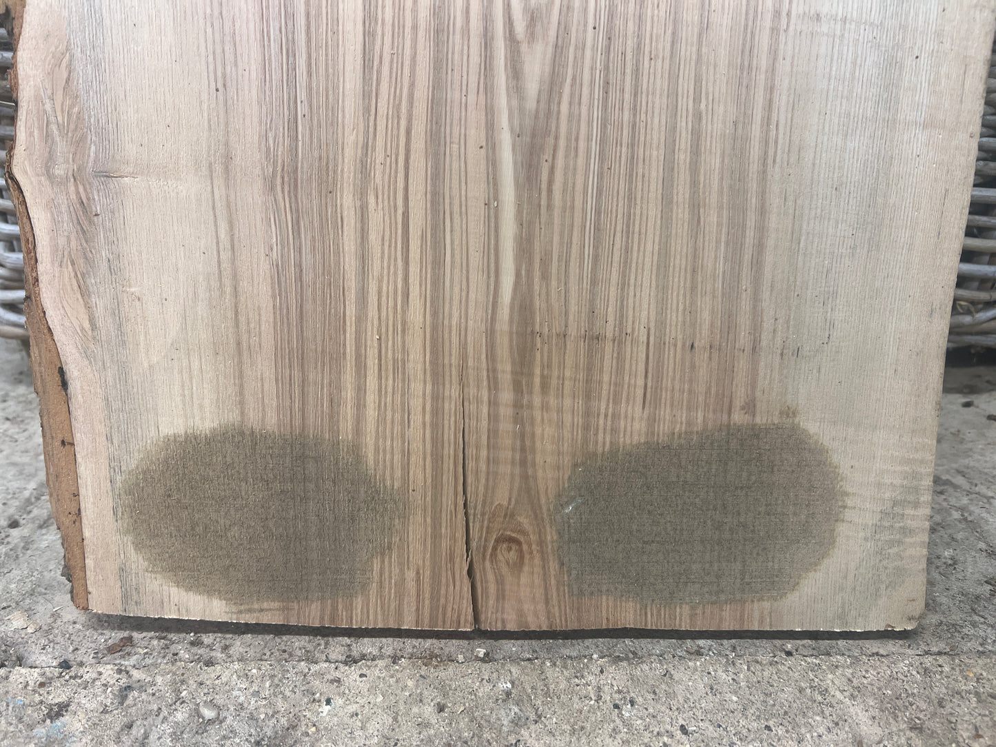 Olive Ash No 1 - 655x360-380x35mm Planed