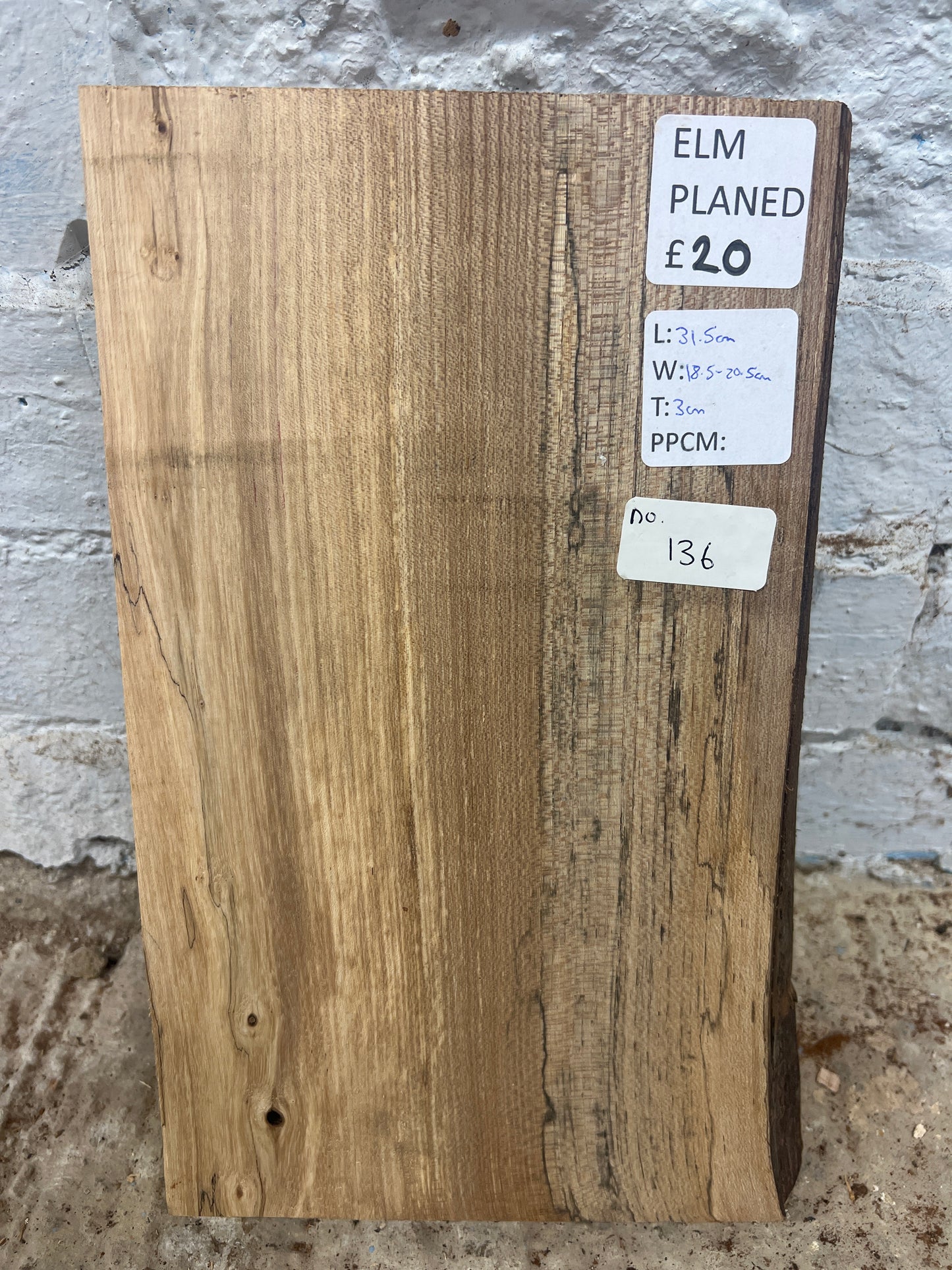 Elm No 136 - 315x185-205x30mm Planed