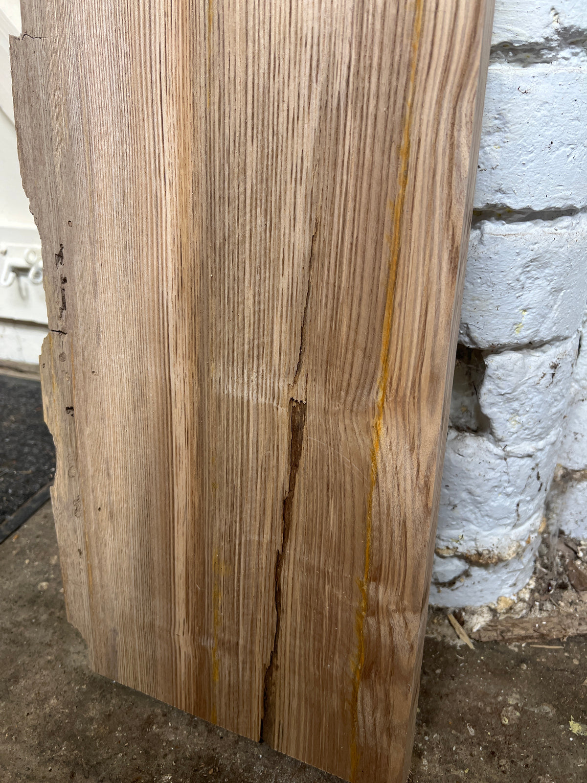 Ash No 123 - 550x250-260x30mm Planed