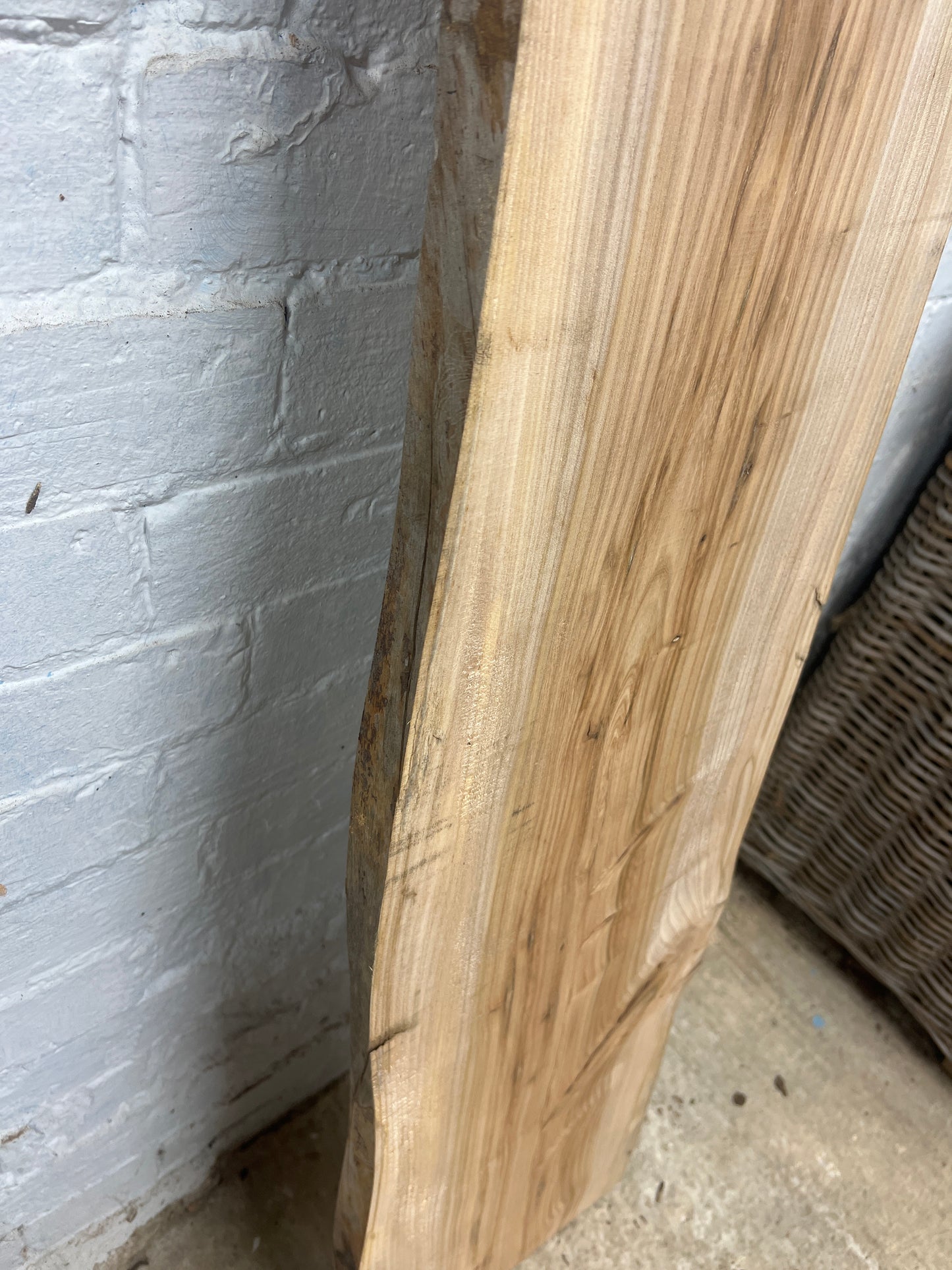 Elm No 22 - 1460x260-350x30mm Planed