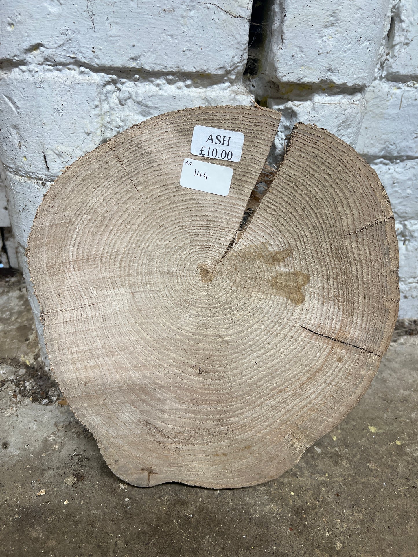 Ash No 144 - 330x300x40mm Sawn