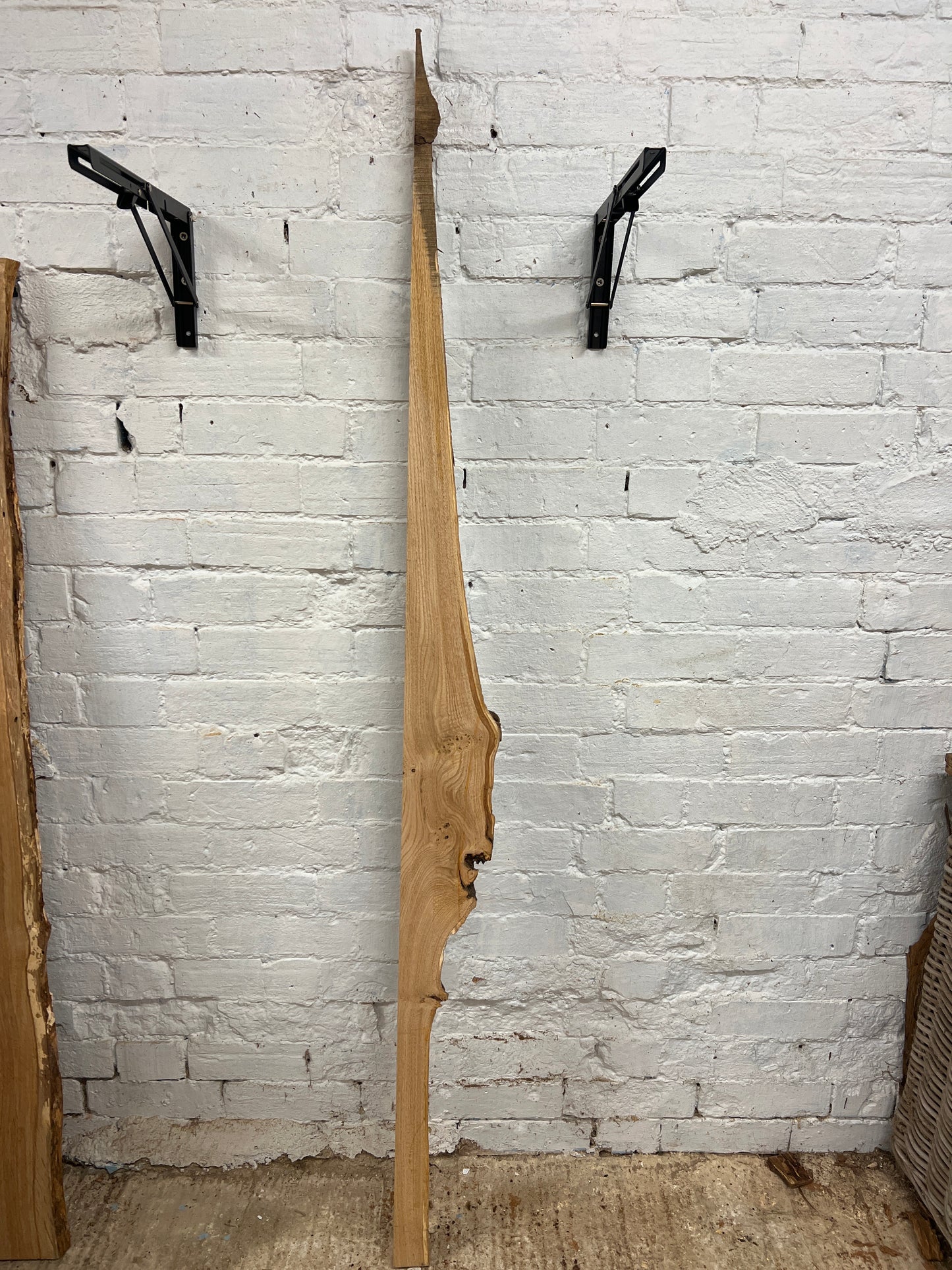 Chestnut No 179 - 1755x40-140x35mm Planed