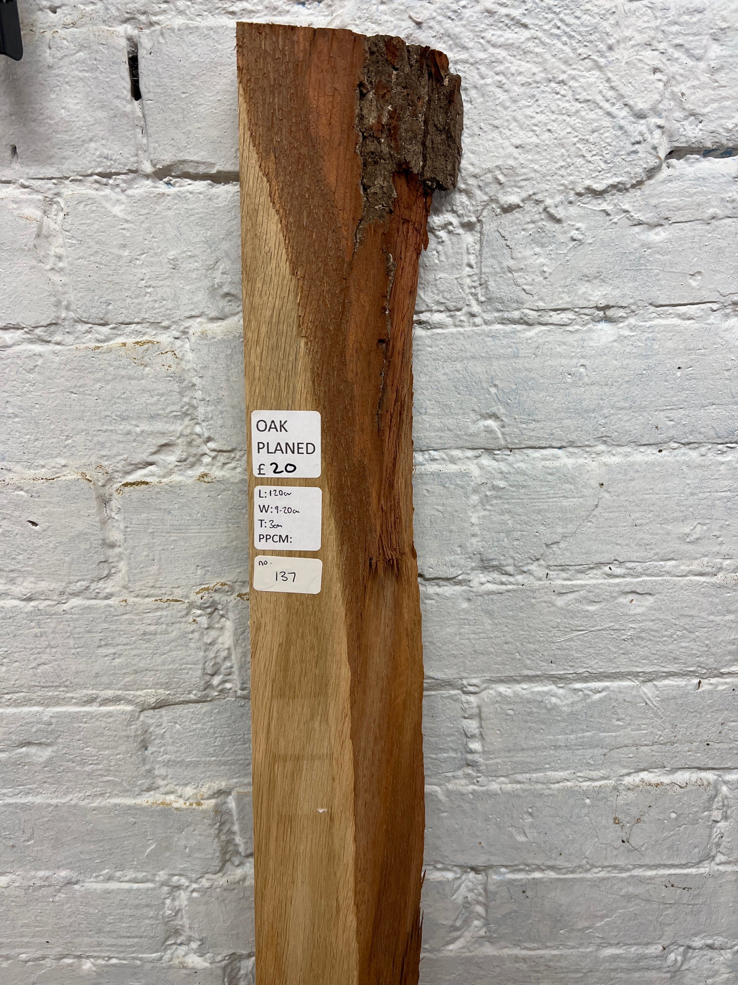 Oak No 137 - 1200x90-200x30mm Planed