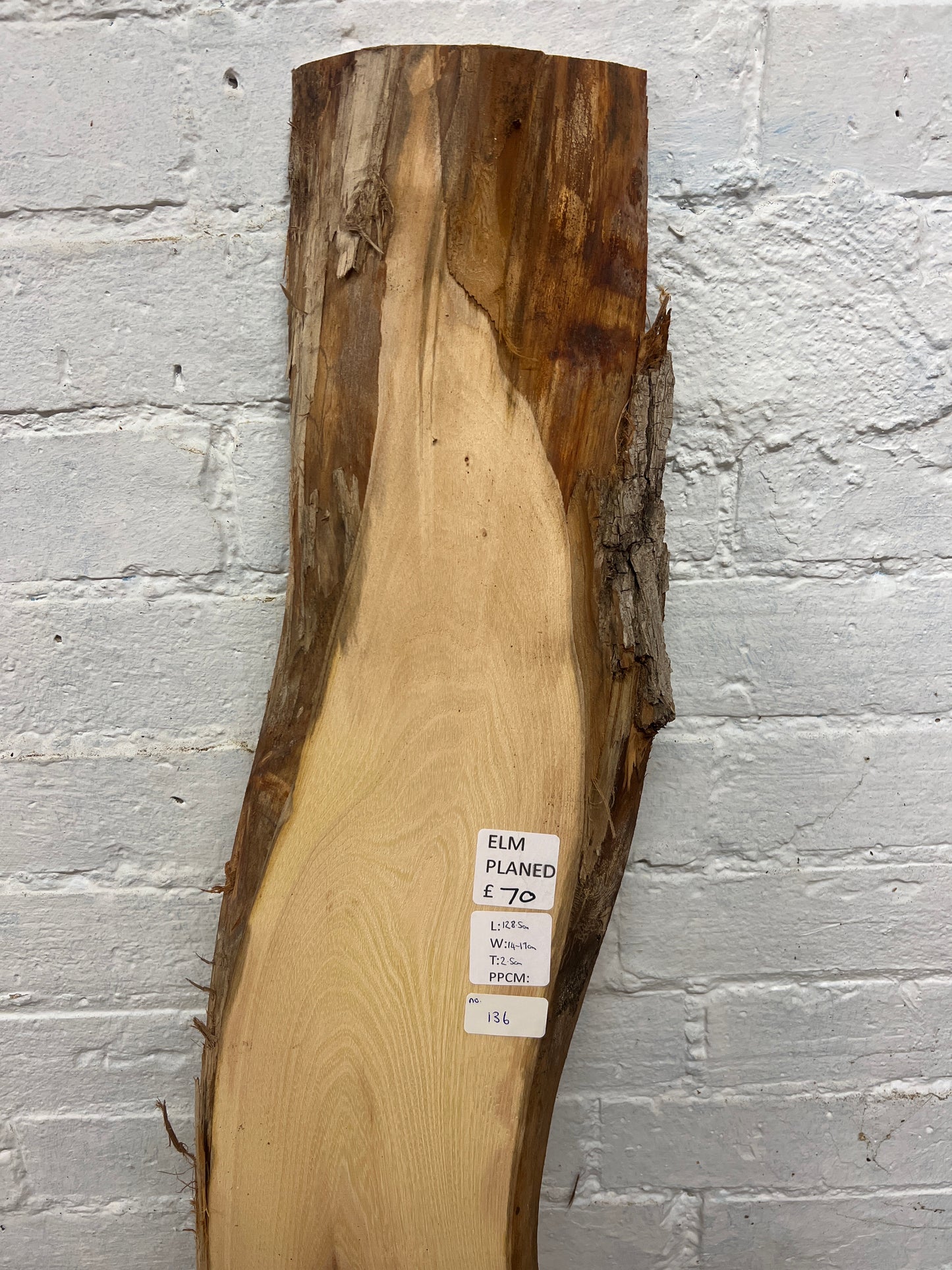 Elm No 136 - 1285x140-190x25mm Planed