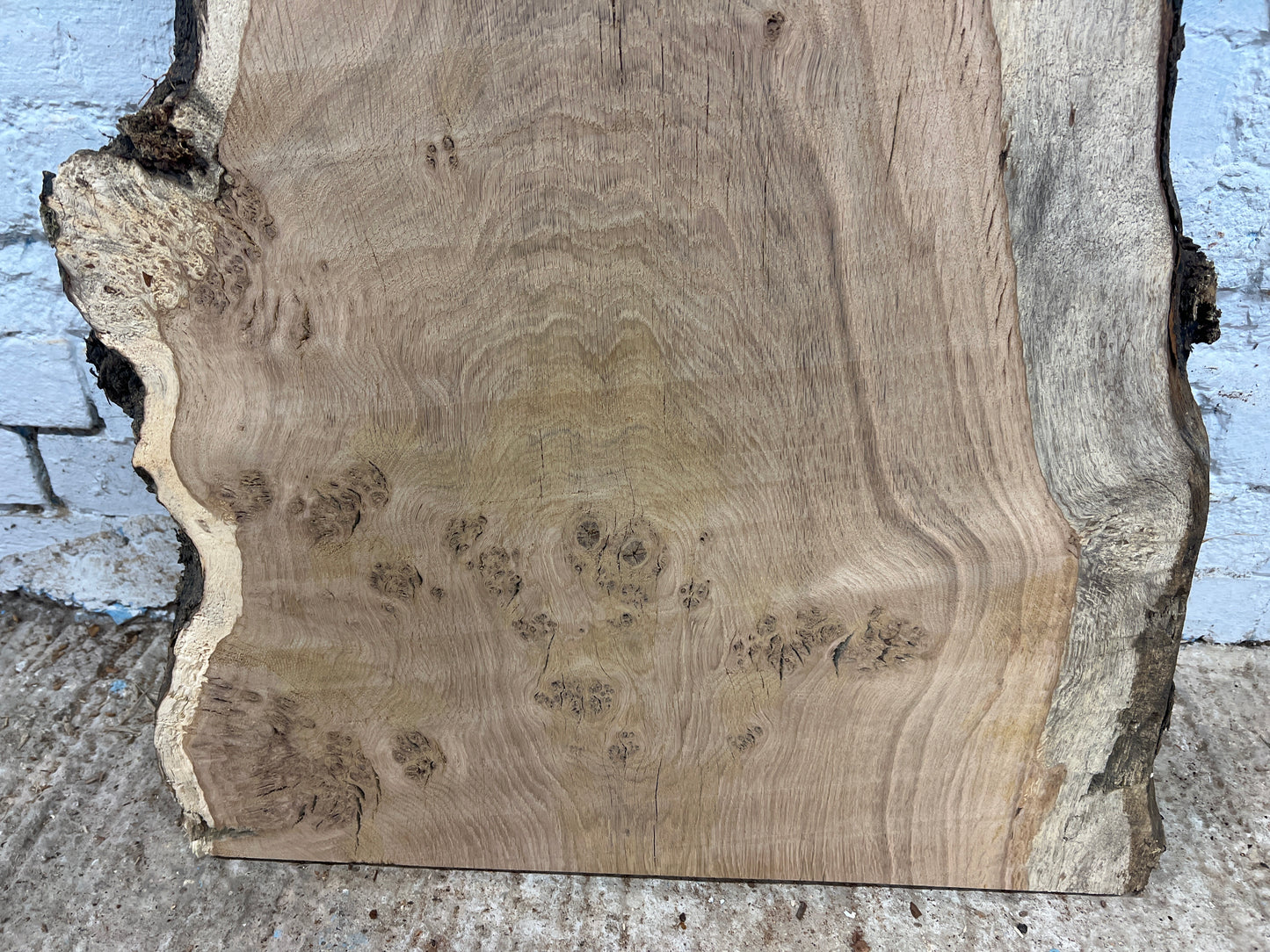 Aged Pippy Oak No 38 - 1150x400-640x33mm Planed