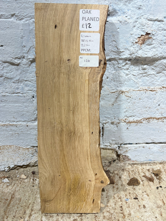 Oak No 124 - 440x130-150x25mm Planed