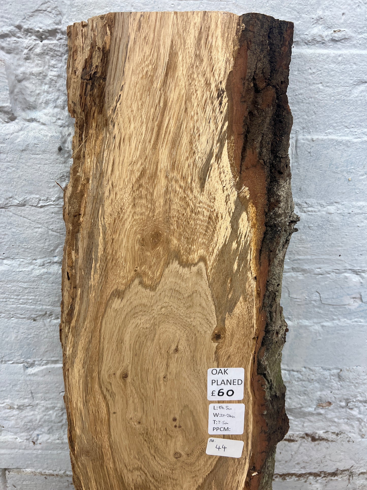 Oak No 44 - 845x200-240x35mm Planed