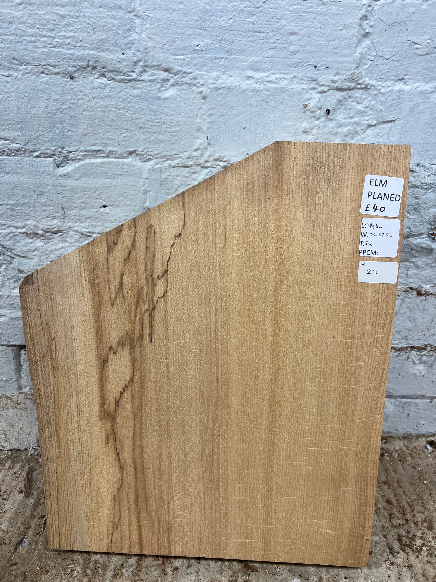 Elm No 211 - 445x350-375x50mm Planed