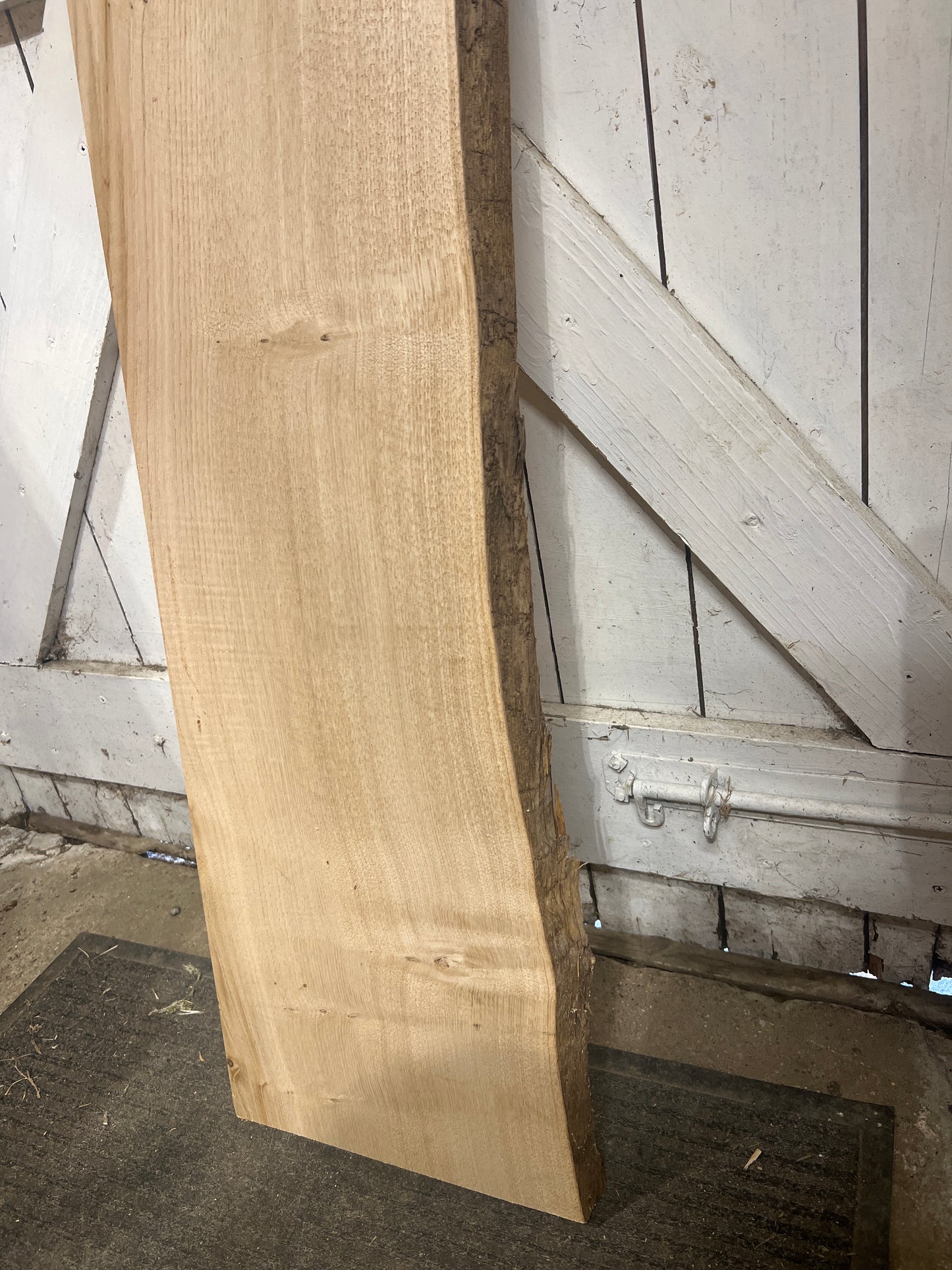 Chestnut No 208 - 910x520-570x32mm Planed
