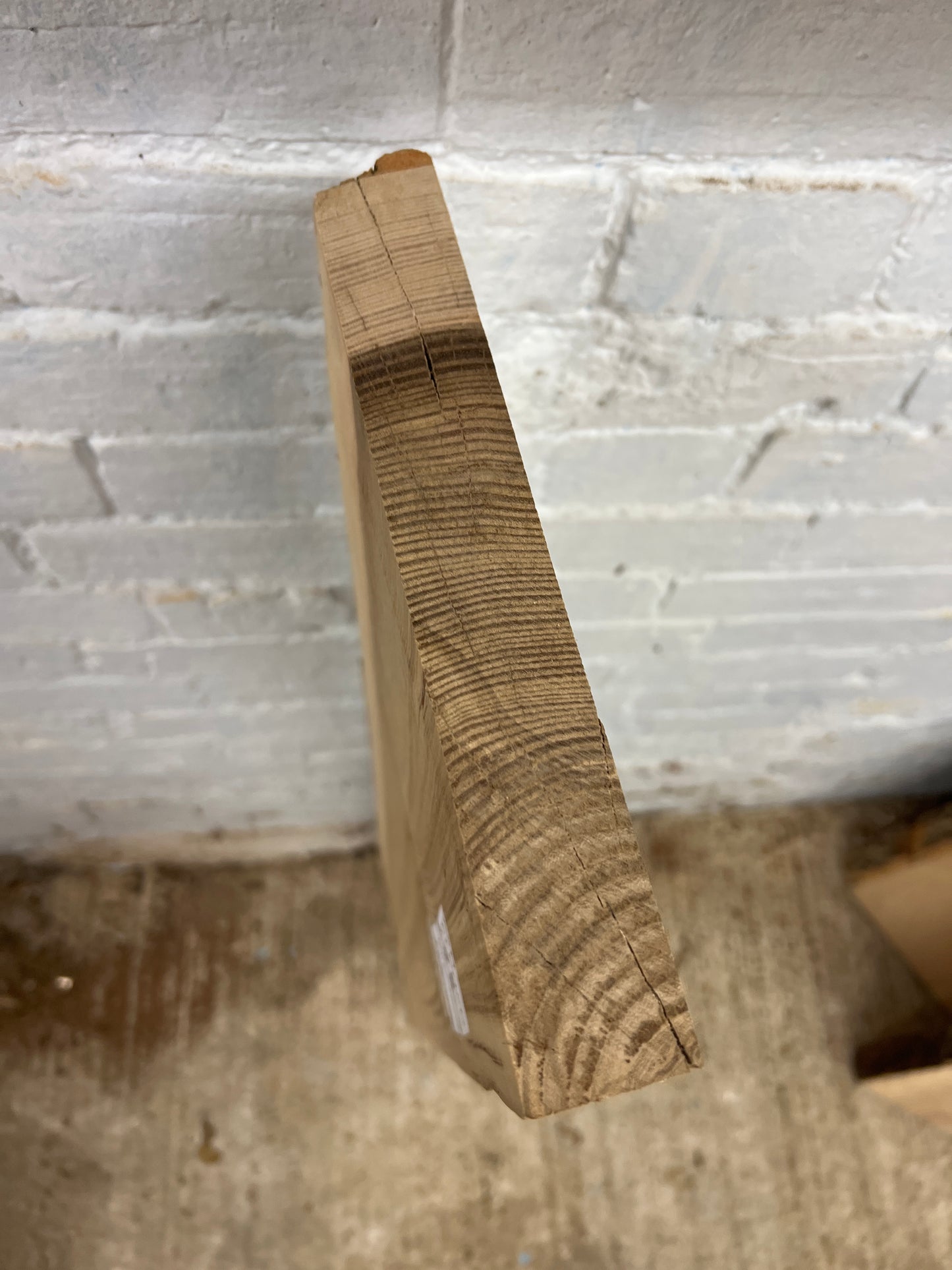 Ash No 84 - 1183x220-240x36mm Planed