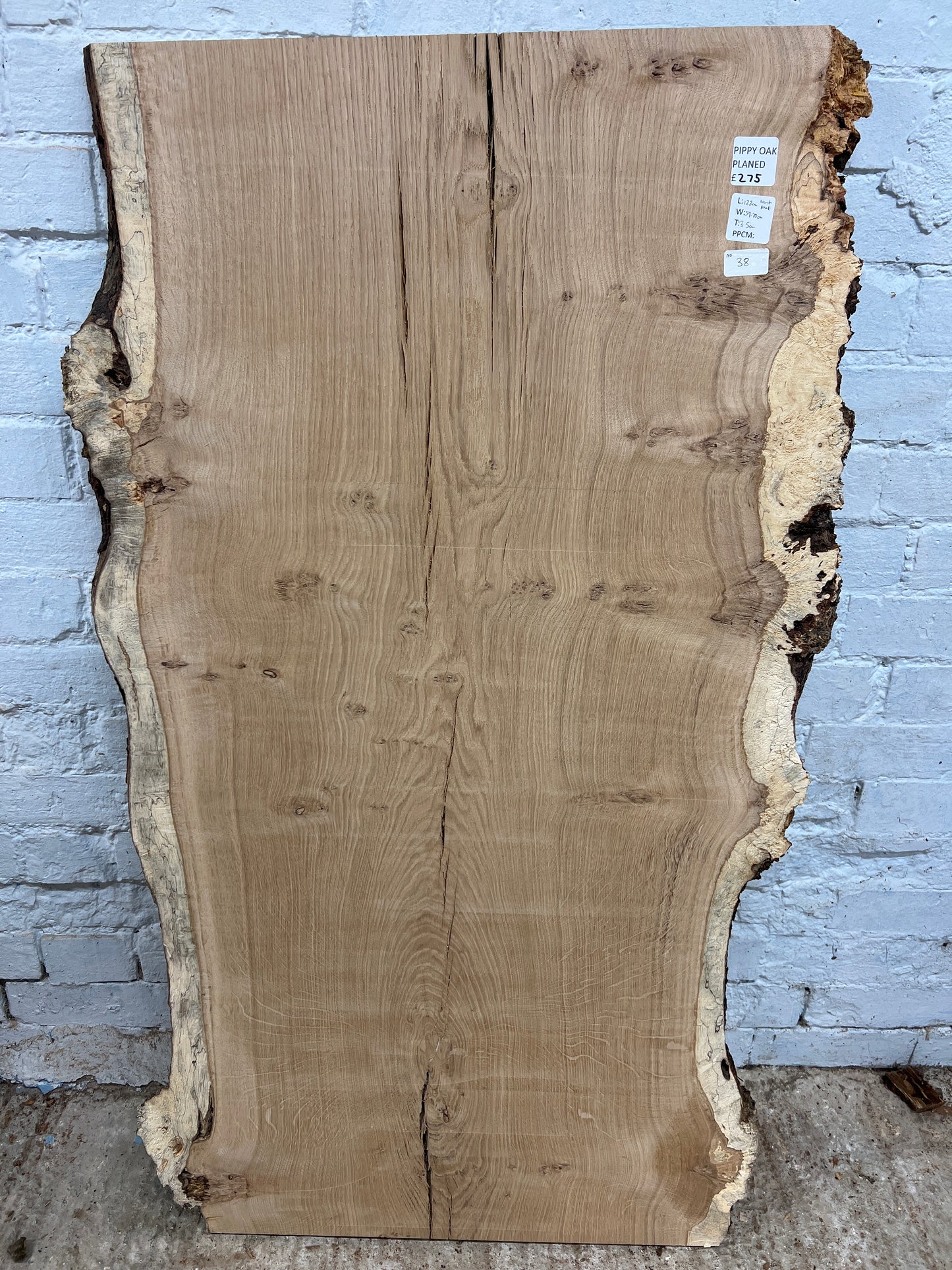 Aged Pippy Oak No 38 - 1220x590-700x35mm Planed