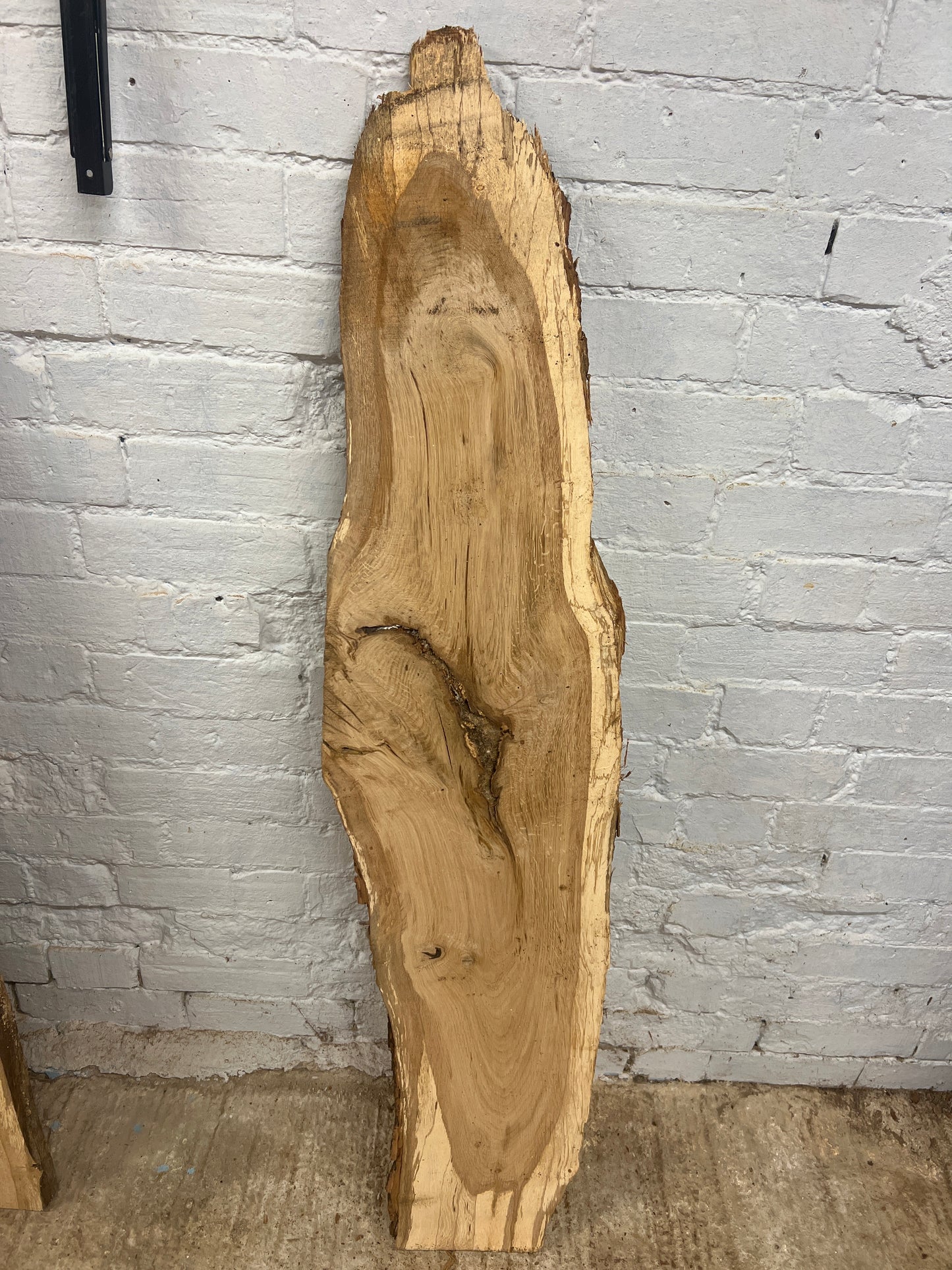 Oak No 237 - 1340x190-310x30mm Planed