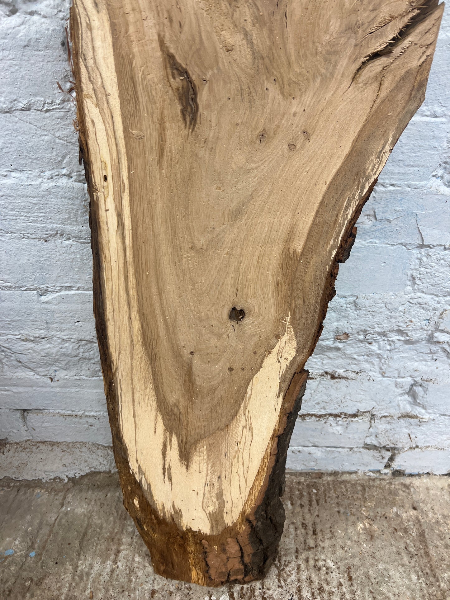 Oak No 237 - 1340x190-310x30mm Planed