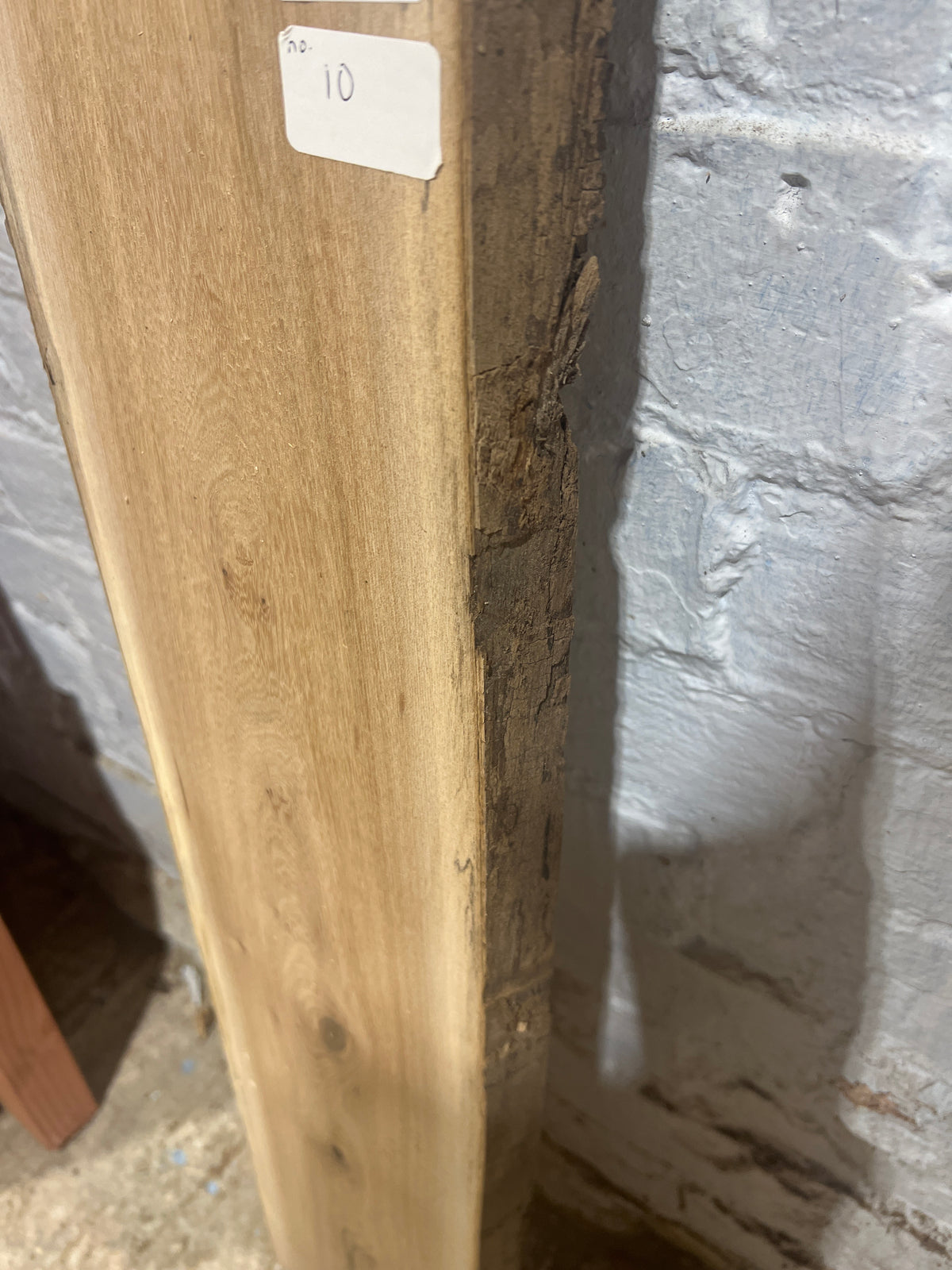 Elm No 10 - 950x180-190x27mm Planed